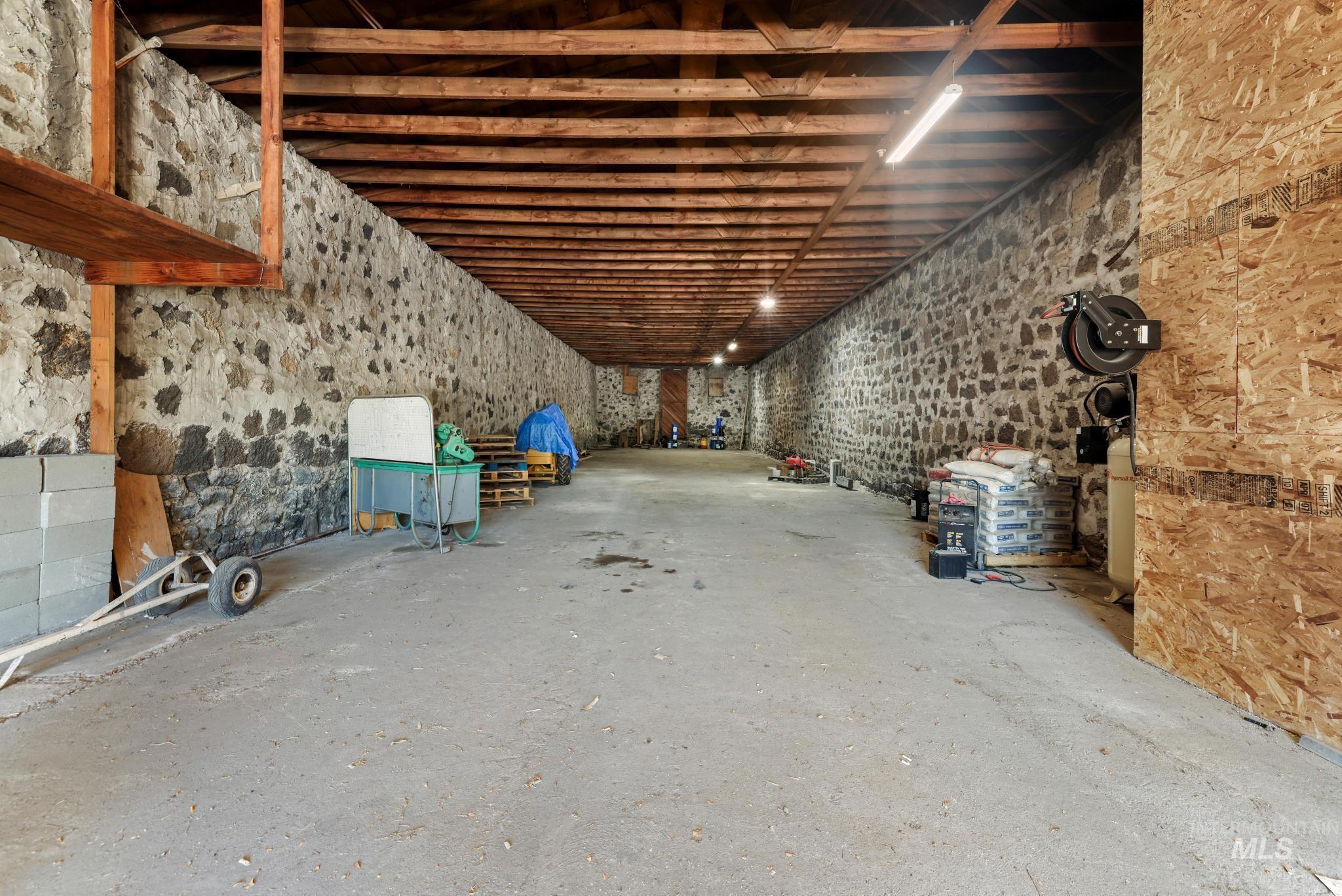 309 S Rail St W, Shoshone, Idaho 83352, 2 Bedrooms, Business/Commercial For Sale, Price $380,000, 98991168