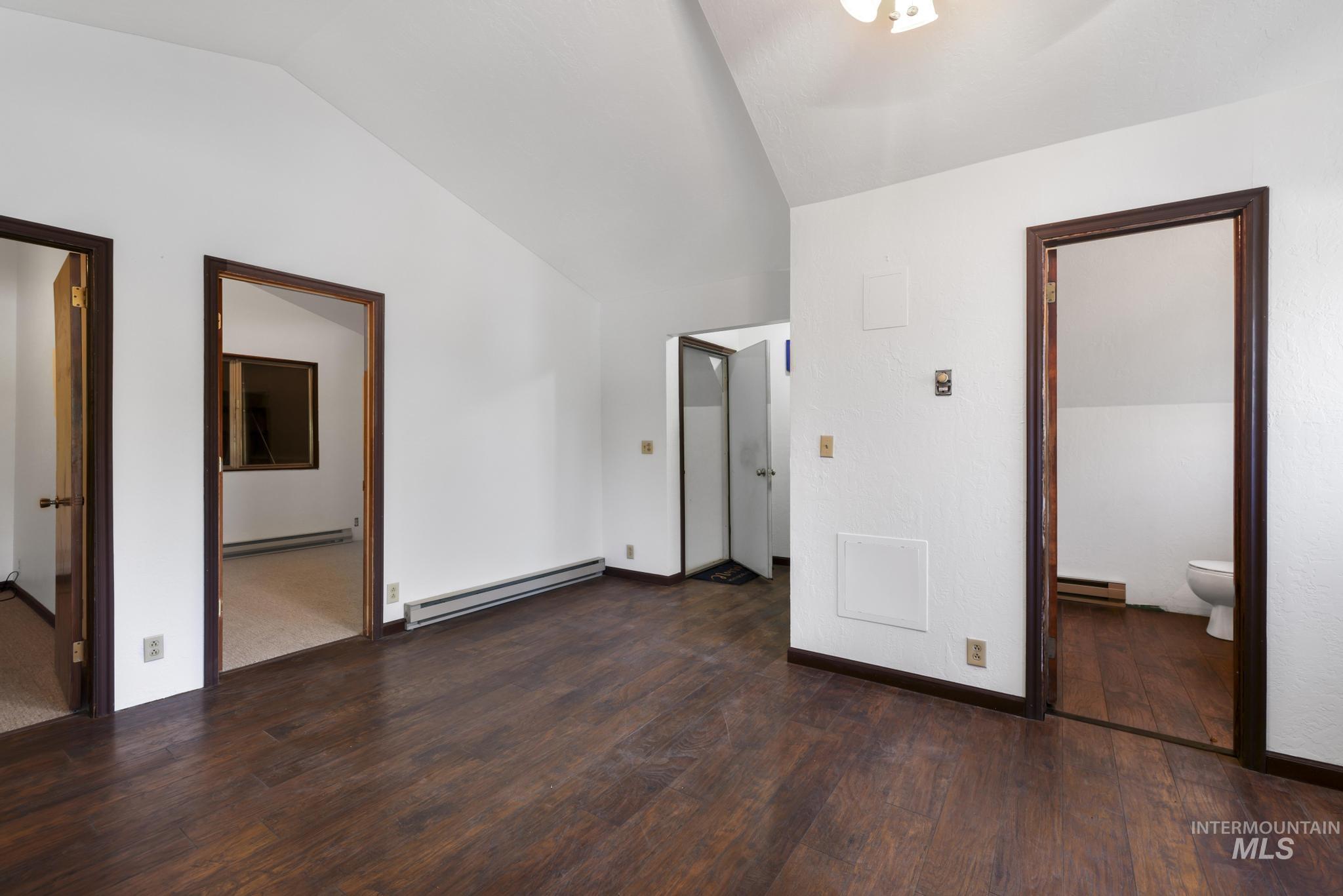309 S Rail St W, Shoshone, Idaho 83352, 2 Bedrooms, Business/Commercial For Sale, Price $380,000, 98991168