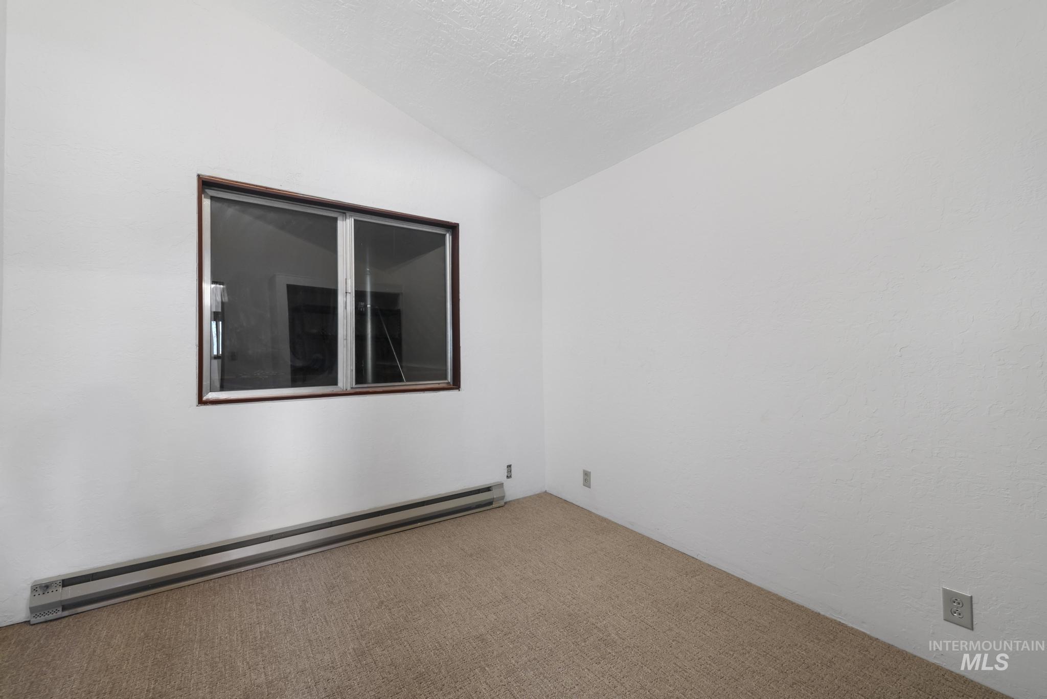 309 S Rail St W, Shoshone, Idaho 83352, 2 Bedrooms, Business/Commercial For Sale, Price $380,000, 98991168