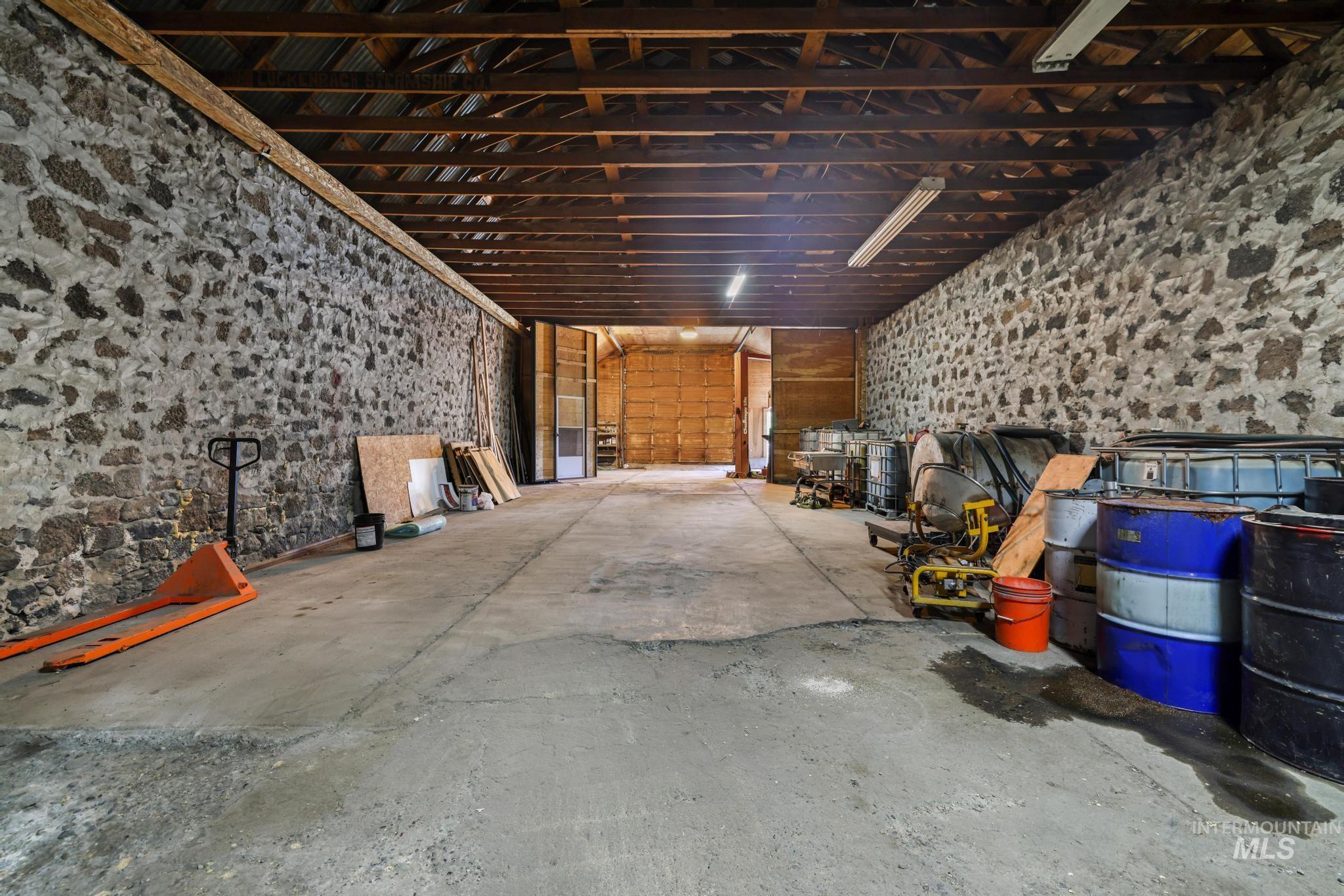 309 S Rail St W, Shoshone, Idaho 83352, 2 Bedrooms, Business/Commercial For Sale, Price $380,000, 98991168