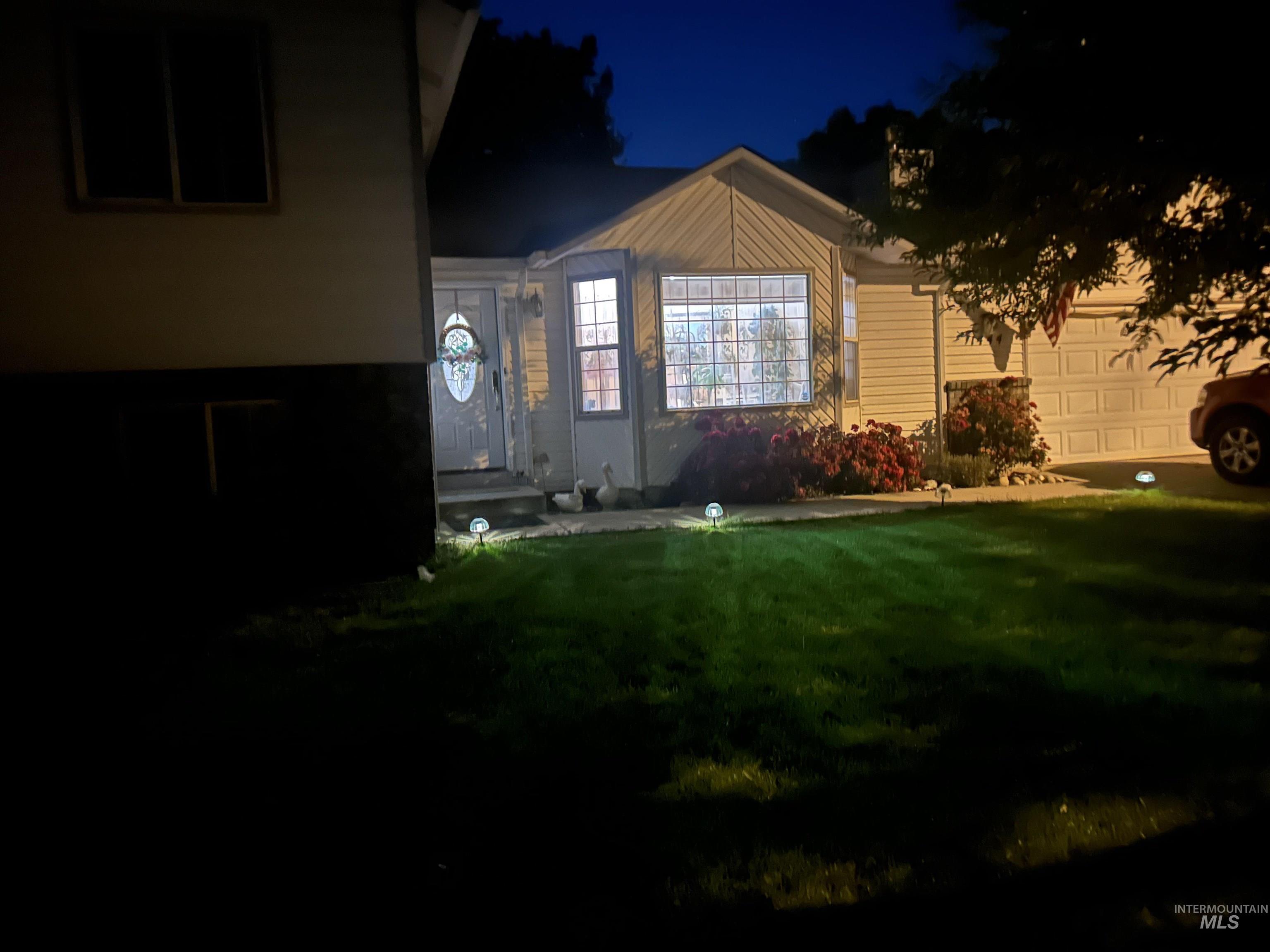 1444 E Doberman, Meridian, Idaho 83642, 4 Bedrooms, 2.5 Bathrooms, Residential For Sale, Price $525,900, 98991169