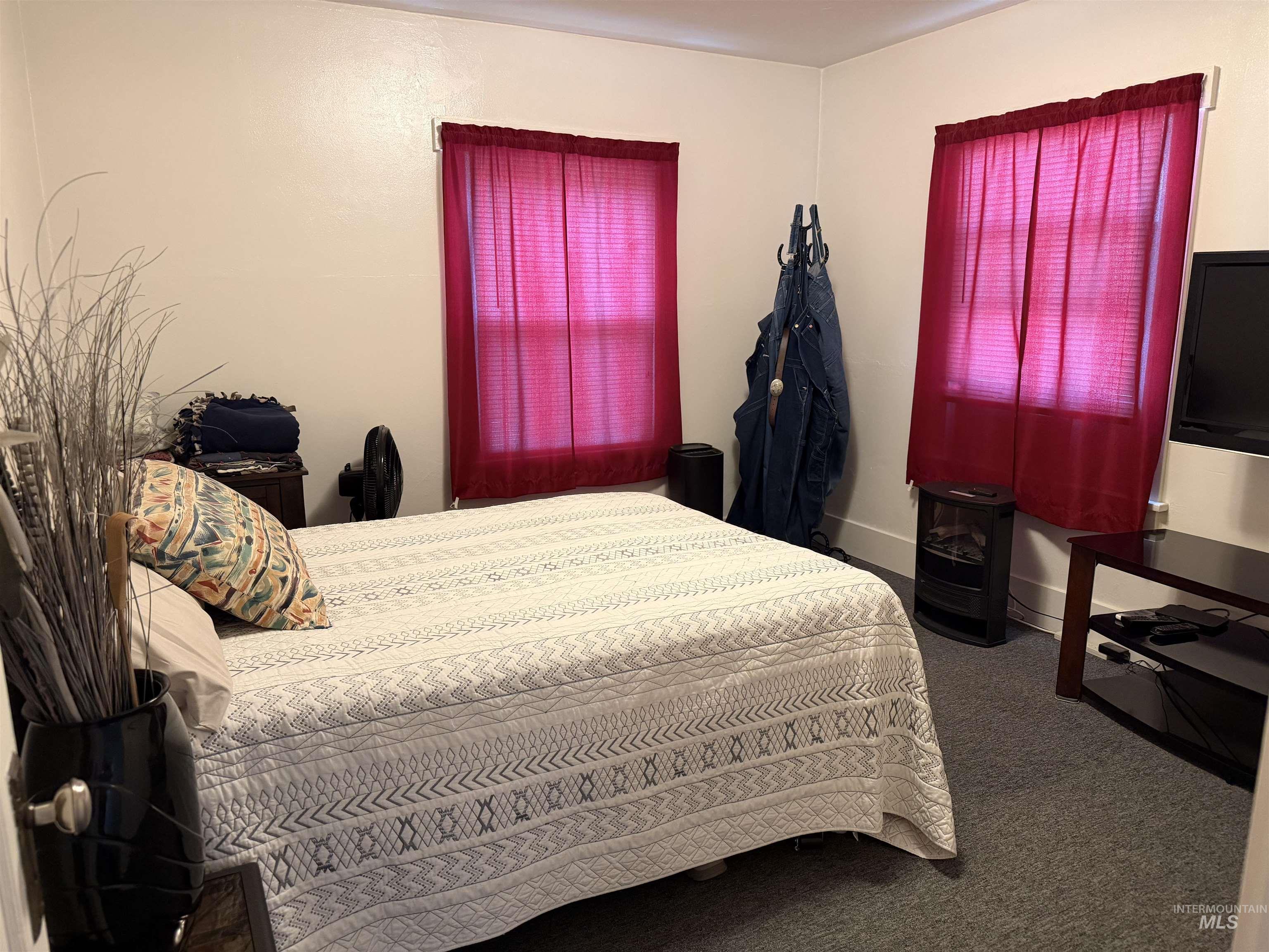 325 Orchard Ave, Eden, Idaho 83325, 2 Bedrooms, 1 Bathroom, Residential For Sale, Price $250,000, 98991179