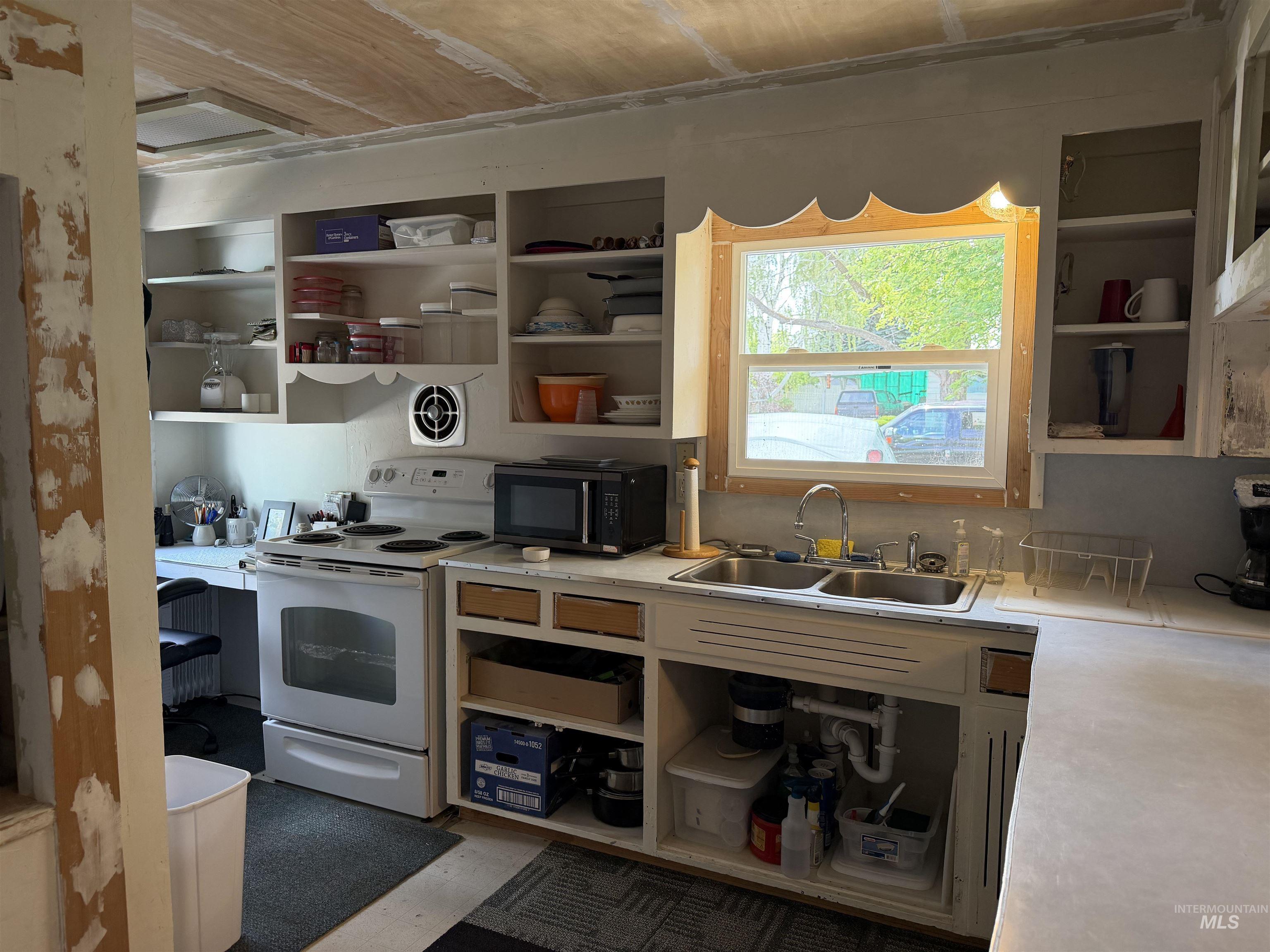 325 Orchard Ave, Eden, Idaho 83325, 2 Bedrooms, 1 Bathroom, Residential For Sale, Price $250,000, 98991179
