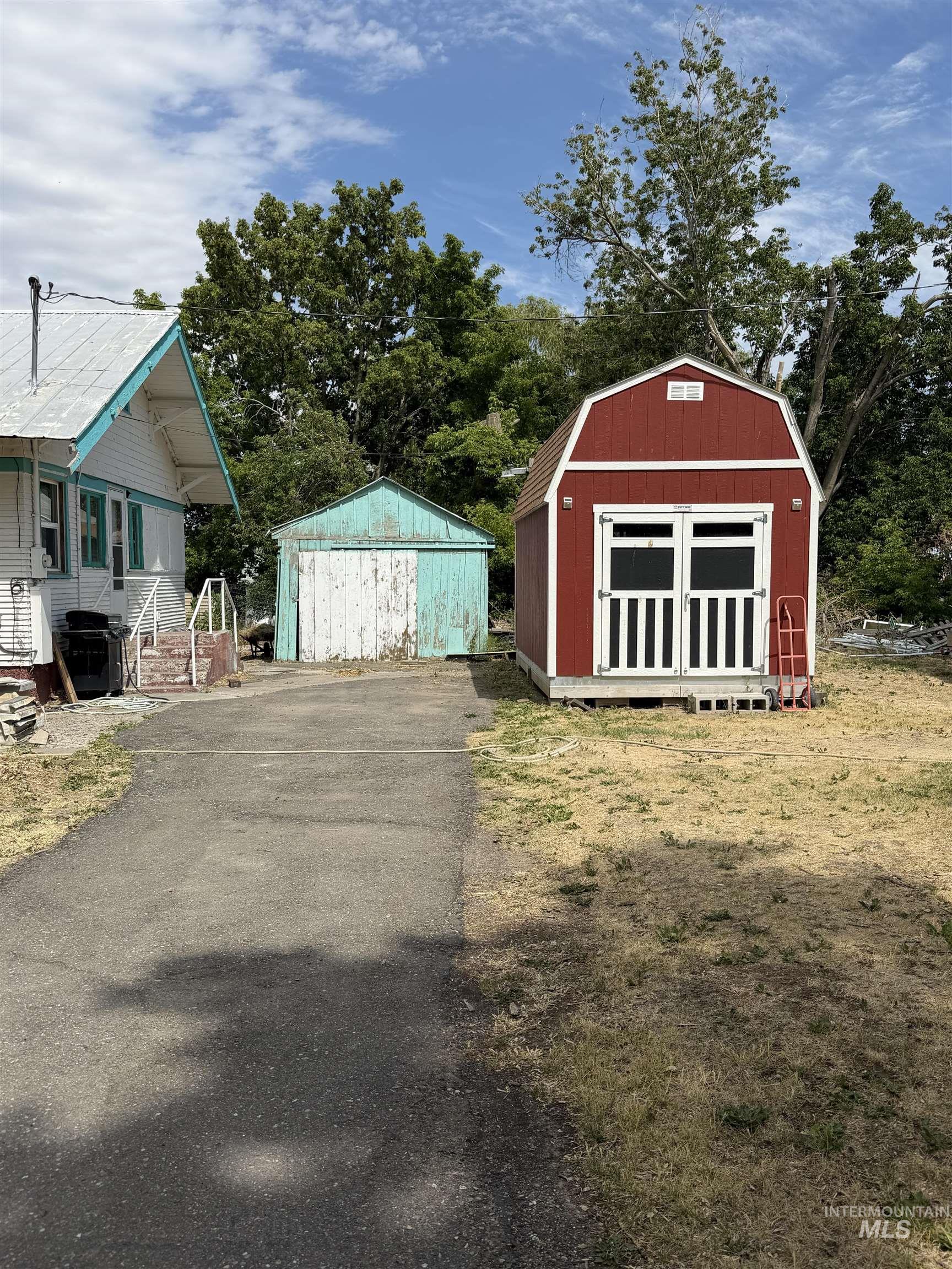 325 Orchard Ave, Eden, Idaho 83325, 2 Bedrooms, 1 Bathroom, Residential For Sale, Price $250,000, 98991179