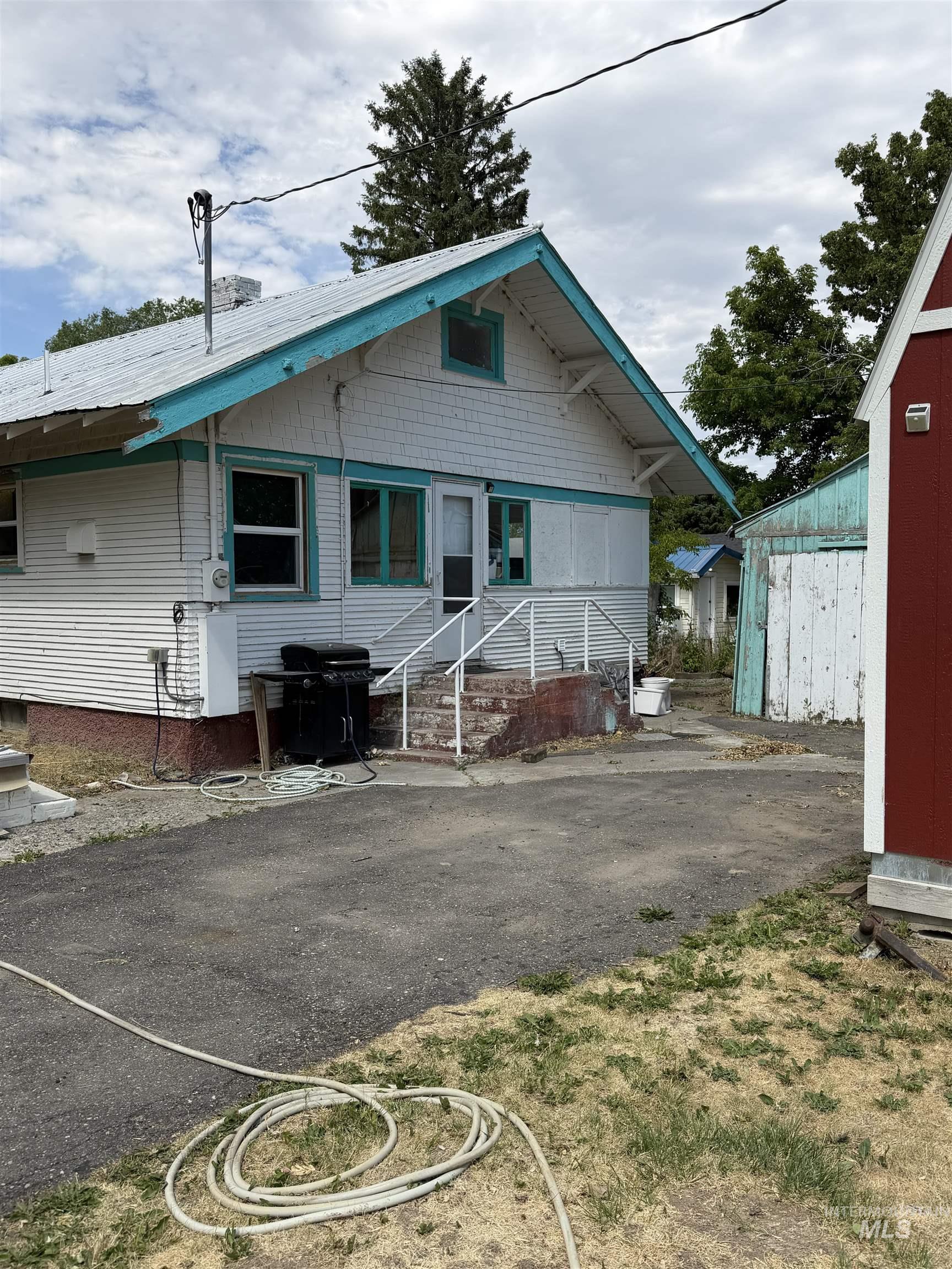 325 Orchard Ave, Eden, Idaho 83325, 2 Bedrooms, 1 Bathroom, Residential For Sale, Price $250,000, 98991179