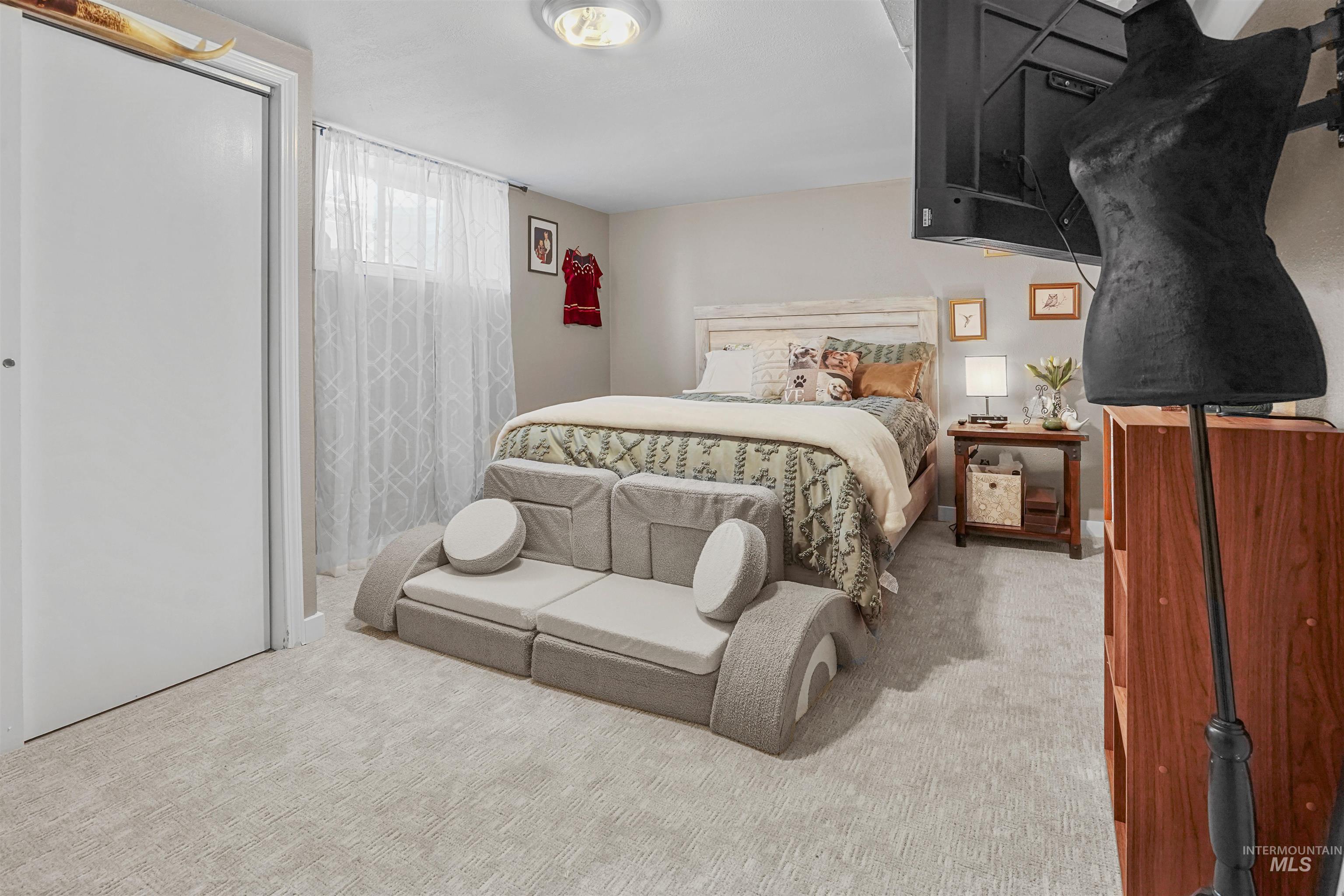 31 W 208 S, Burley, Idaho 83318, 5 Bedrooms, 3 Bathrooms, Residential For Sale, Price $550,000, 98991180