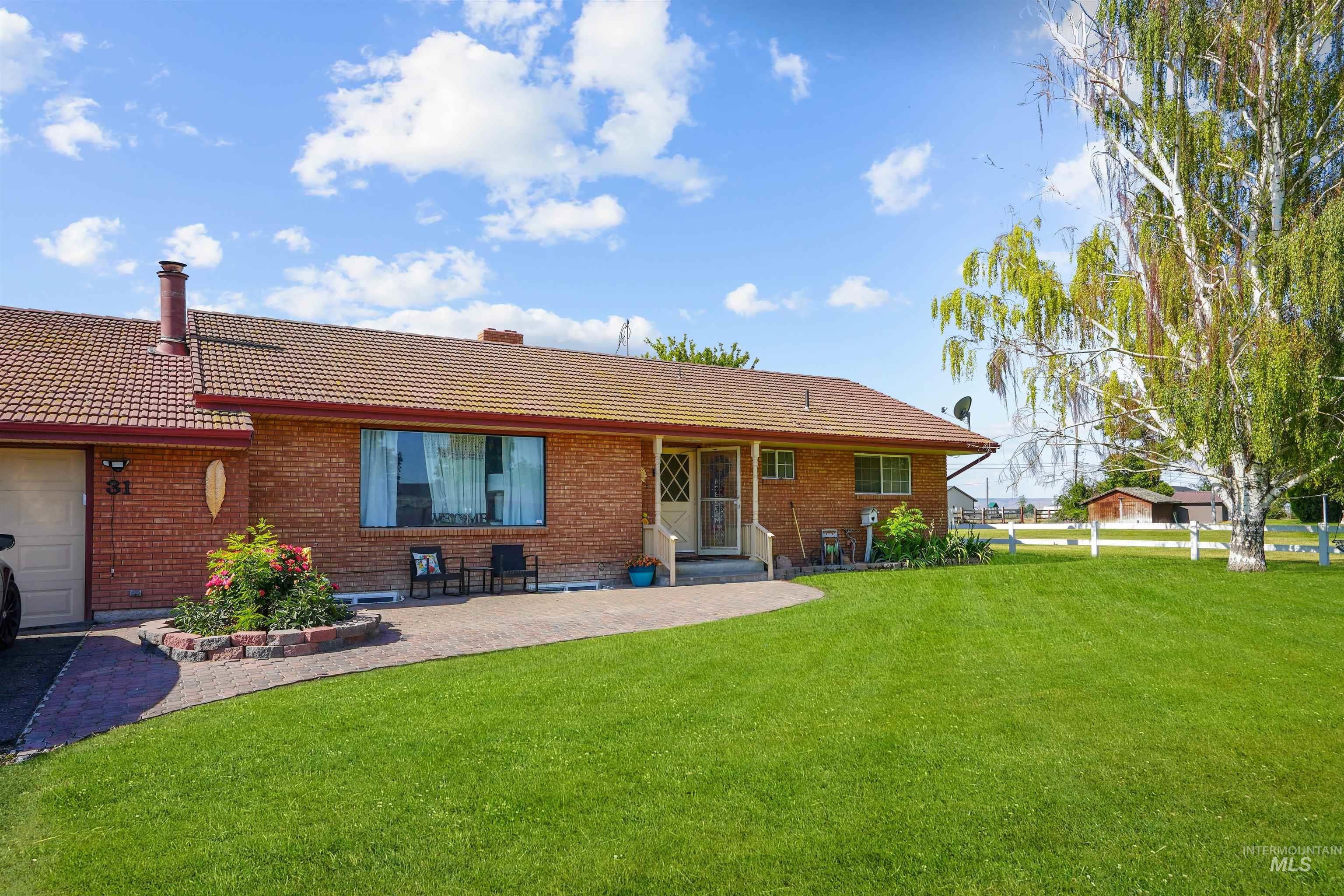 31 W 208 S, Burley, Idaho 83318, 5 Bedrooms, 3 Bathrooms, Residential For Sale, Price $550,000, 98991180