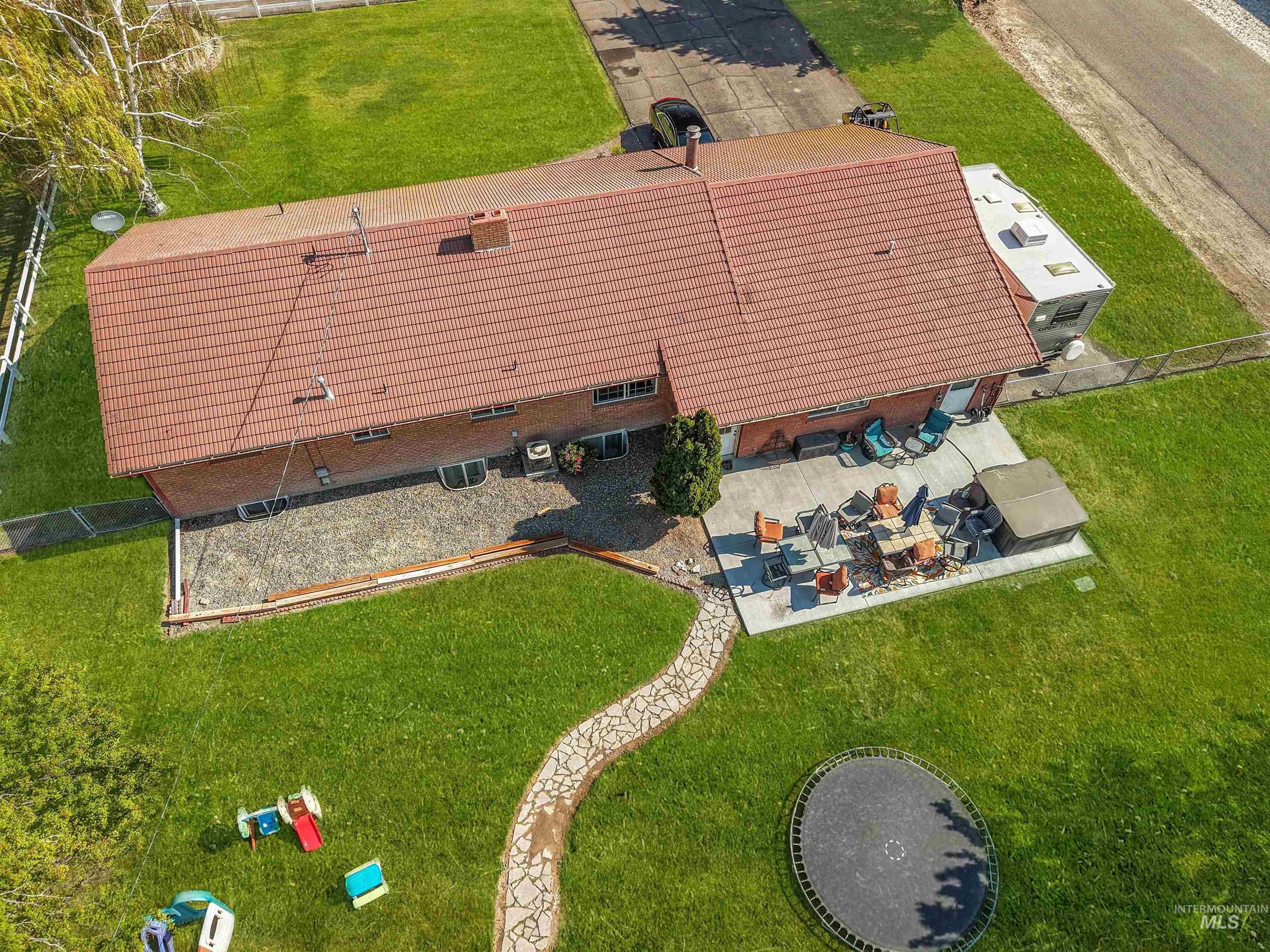 31 W 208 S, Burley, Idaho 83318, 5 Bedrooms, 3 Bathrooms, Residential For Sale, Price $550,000, 98991180