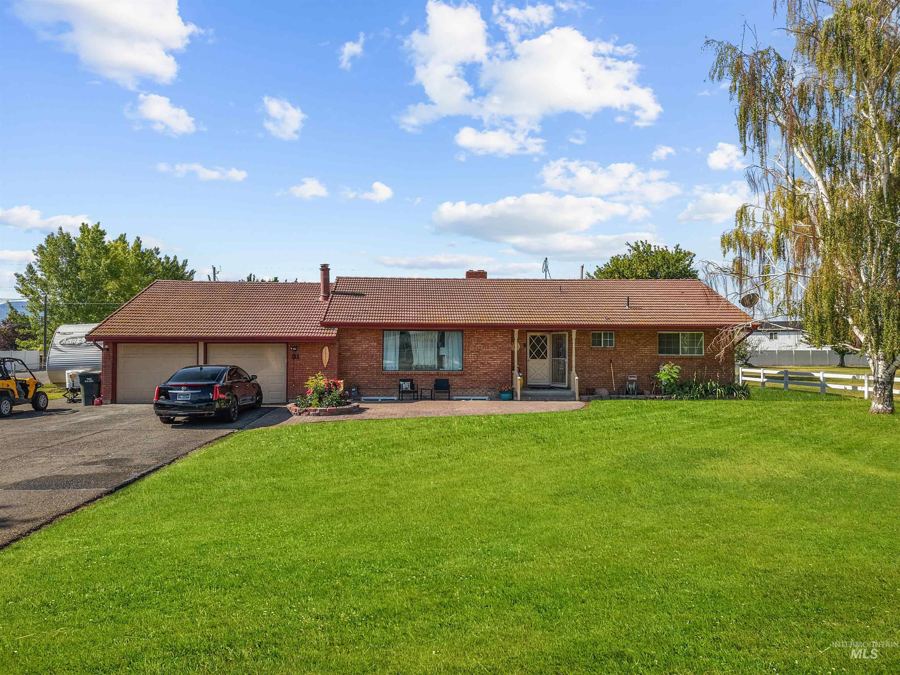 31 W 208 S, Burley, Idaho 83318, 5 Bedrooms, 3 Bathrooms, Residential For Sale, Price $550,000, 98991180