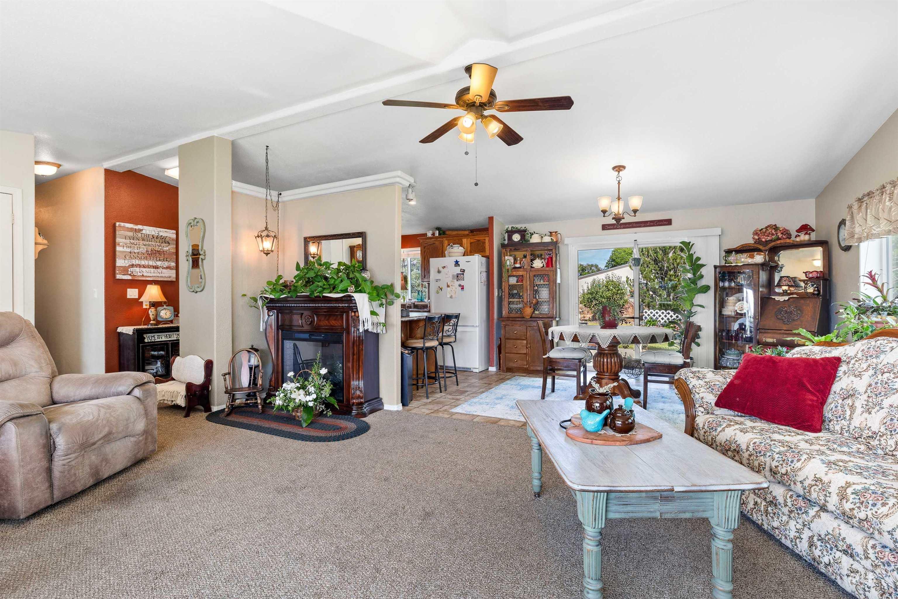 1001 Applewood Drive, Buhl, Idaho 83316, 3 Bedrooms, 2 Bathrooms, Residential For Sale, Price $389,900, 98991181