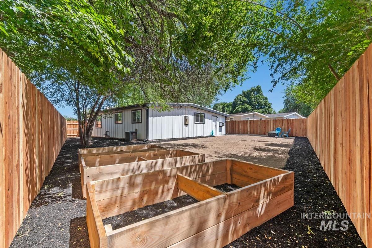 2503 S Virginia St, Boise, Idaho 83705, 3 Bedrooms, 1 Bathroom, Residential For Sale, Price $459,000, 98991182