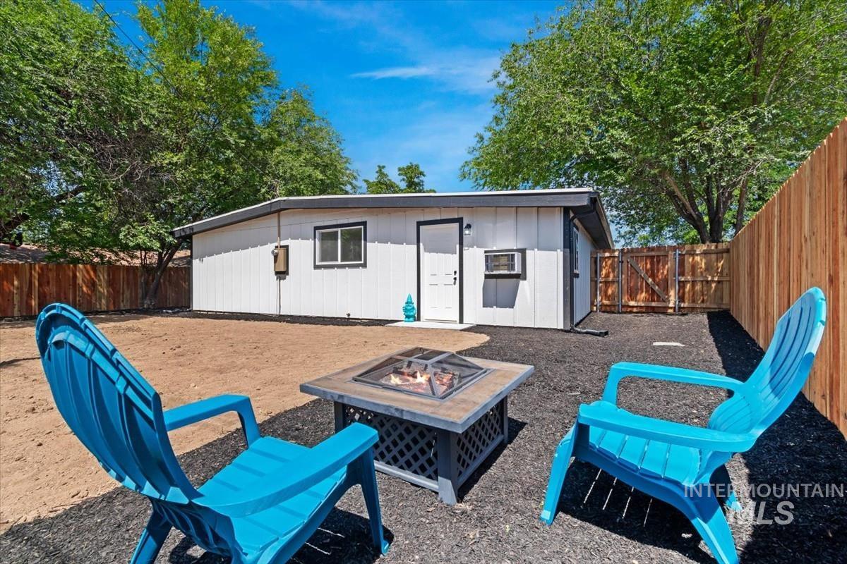 2503 S Virginia St, Boise, Idaho 83705, 3 Bedrooms, 1 Bathroom, Residential For Sale, Price $459,000, 98991182