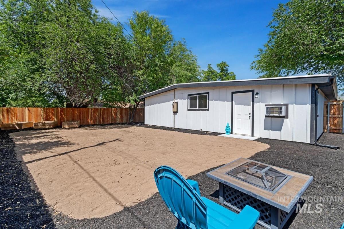 2503 S Virginia St, Boise, Idaho 83705, 3 Bedrooms, 1 Bathroom, Residential For Sale, Price $459,000, 98991182