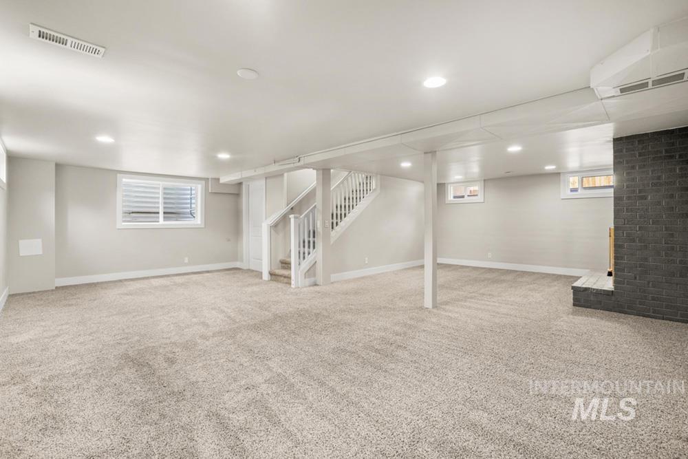7308 W Maxwell Dr, Boise, Idaho 83704, 3 Bedrooms, 1.5 Bathrooms, Residential For Sale, Price $549,900, 98991185