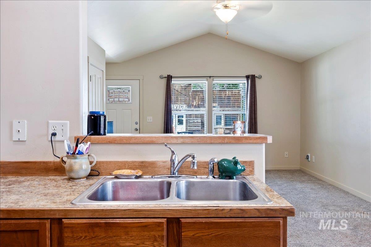 220 E Garnet, Fairfield, Idaho 83327, 3 Bedrooms, 2 Bathrooms, Residential For Sale, Price $313,999, 98991186