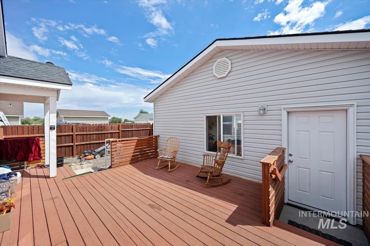 220 E Garnet, Fairfield, Idaho 83327, 3 Bedrooms, 2 Bathrooms, Residential For Sale, Price $313,999, 98991186