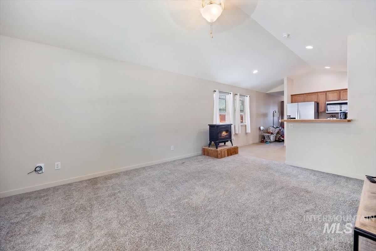 220 E Garnet, Fairfield, Idaho 83327, 3 Bedrooms, 2 Bathrooms, Residential For Sale, Price $313,999, 98991186
