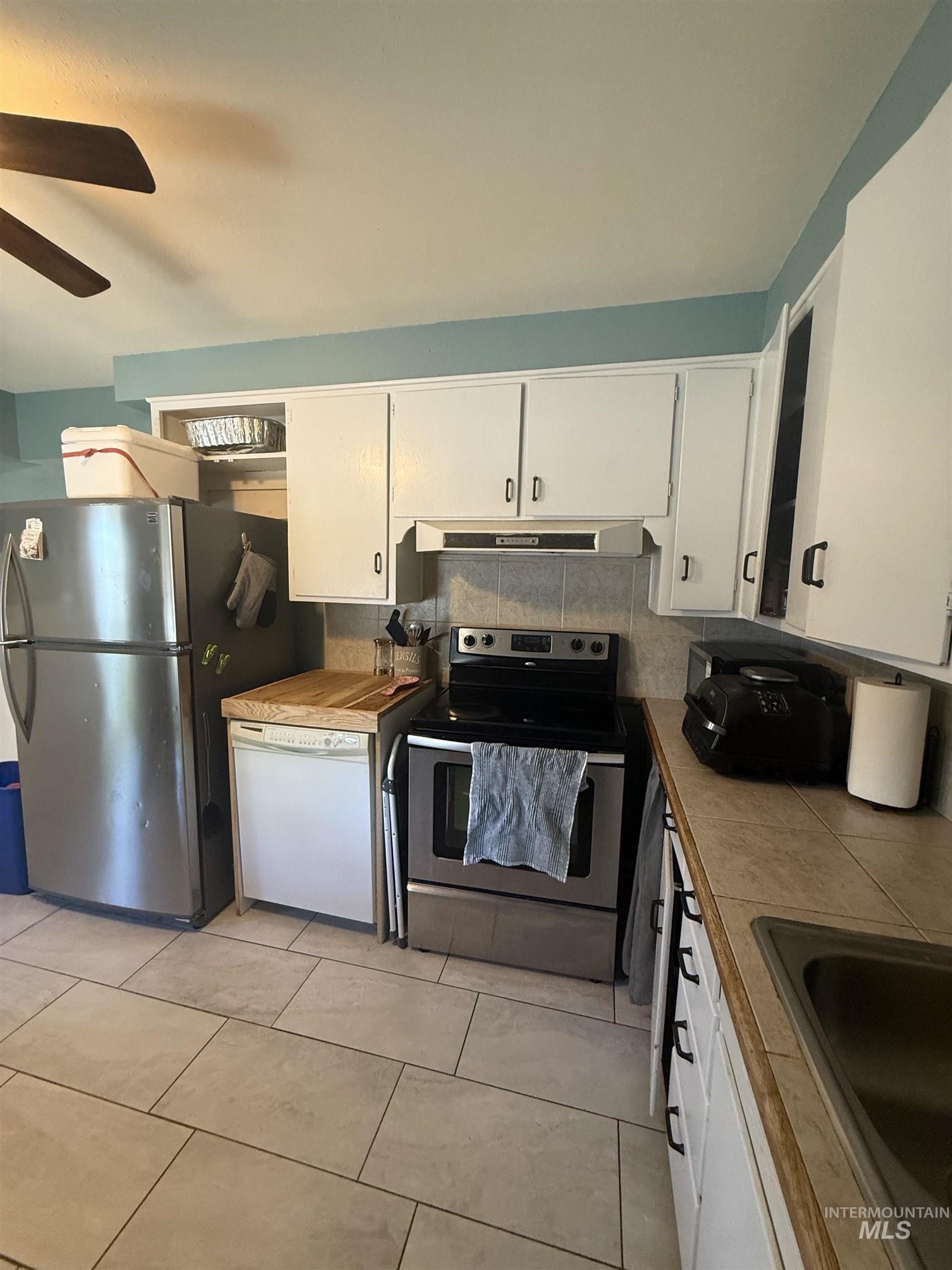118 Baker Dr, Mountain Home, Idaho 83647, 3 Bedrooms, 2 Bathrooms, Residential For Sale, Price $285,000,MLS 98991188