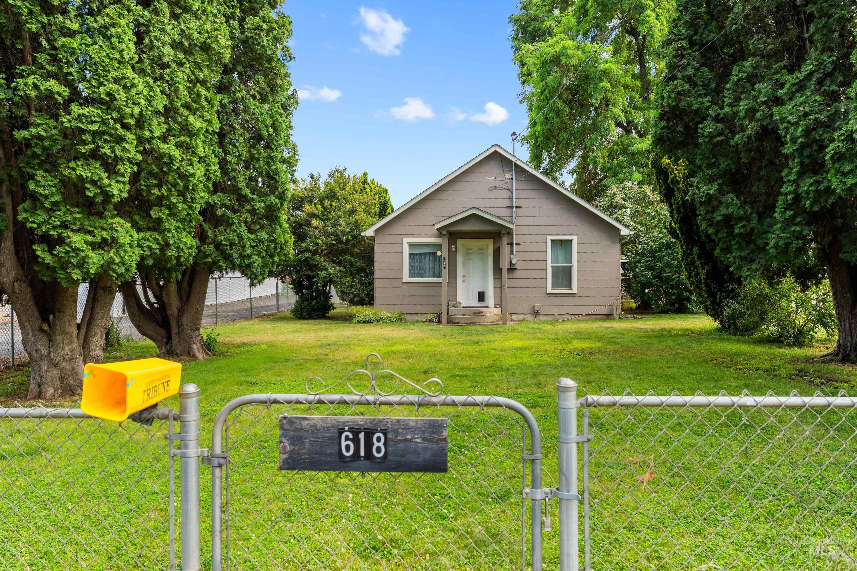 618 Preston Ave, Lewiston, Idaho 83501, 2 Bedrooms, 1 Bathroom, Residential For Sale, Price $295,000, 98991189