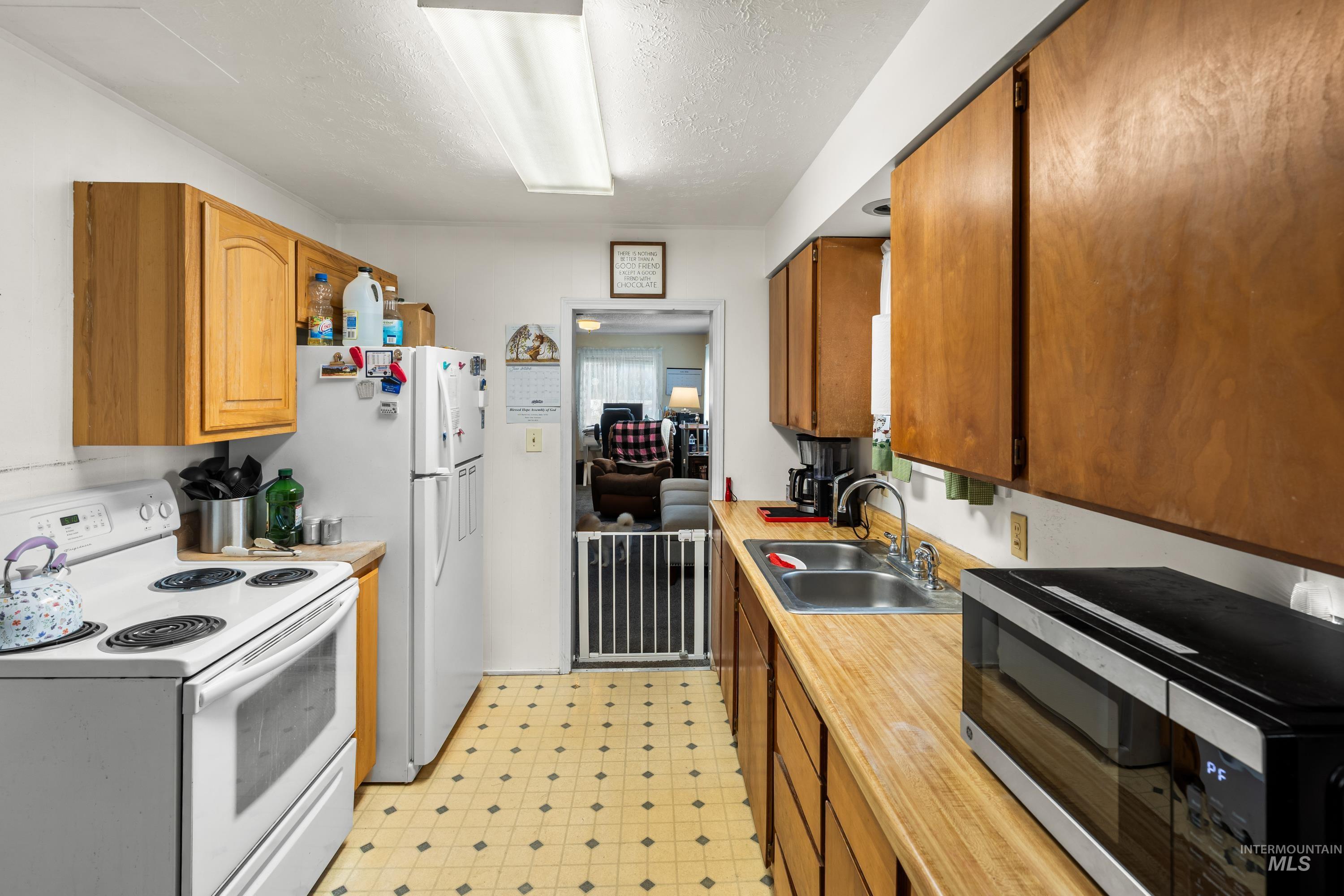 618 Preston Ave, Lewiston, Idaho 83501, 2 Bedrooms, 1 Bathroom, Residential For Sale, Price $295,000, 98991189