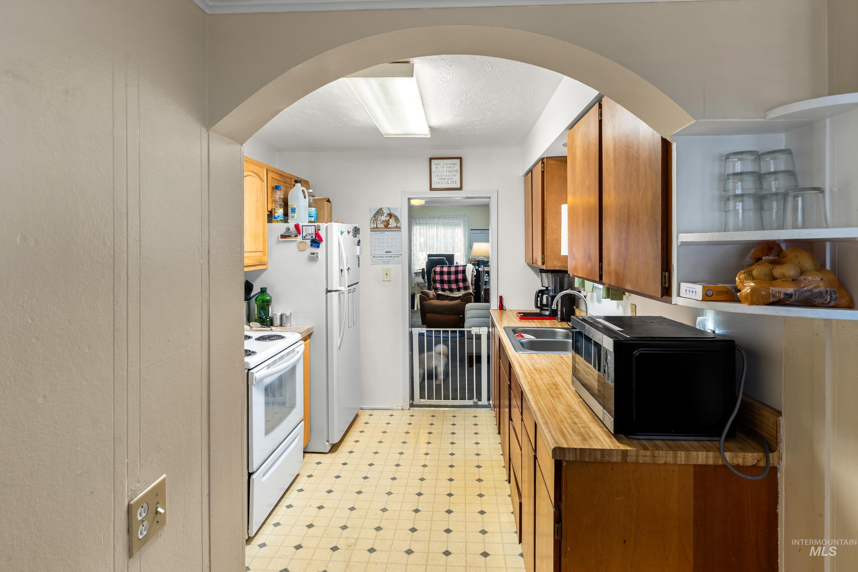 618 Preston Ave, Lewiston, Idaho 83501, 2 Bedrooms, 1 Bathroom, Residential For Sale, Price $295,000, 98991189