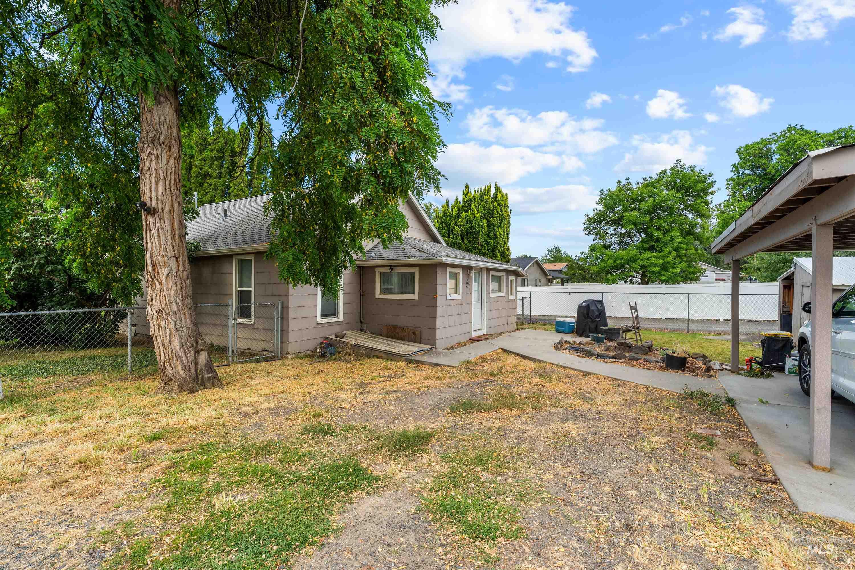 618 Preston Ave, Lewiston, Idaho 83501, 2 Bedrooms, 1 Bathroom, Residential For Sale, Price $295,000, 98991189