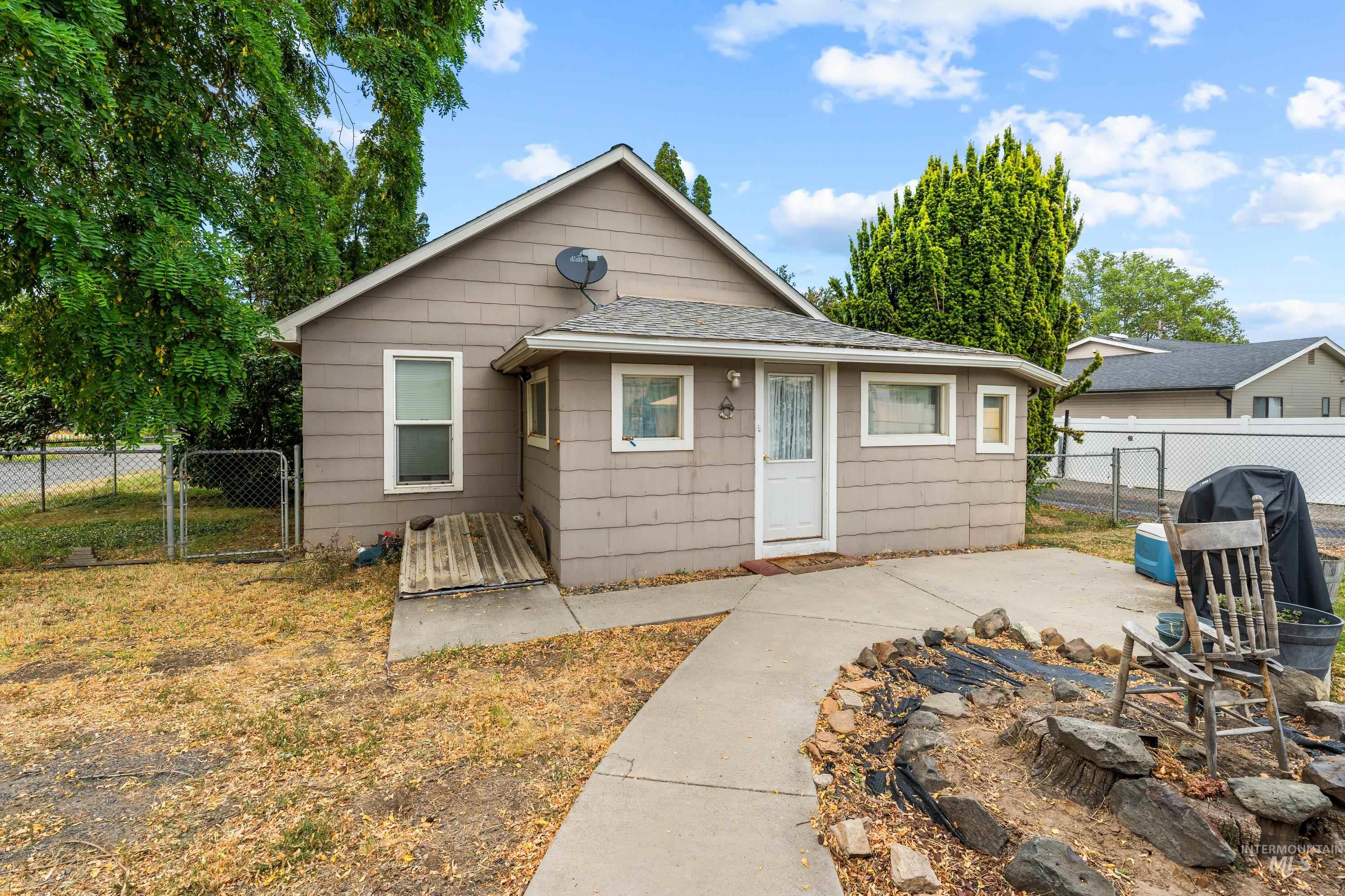 618 Preston Ave, Lewiston, Idaho 83501, 2 Bedrooms, 1 Bathroom, Residential For Sale, Price $295,000, 98991189