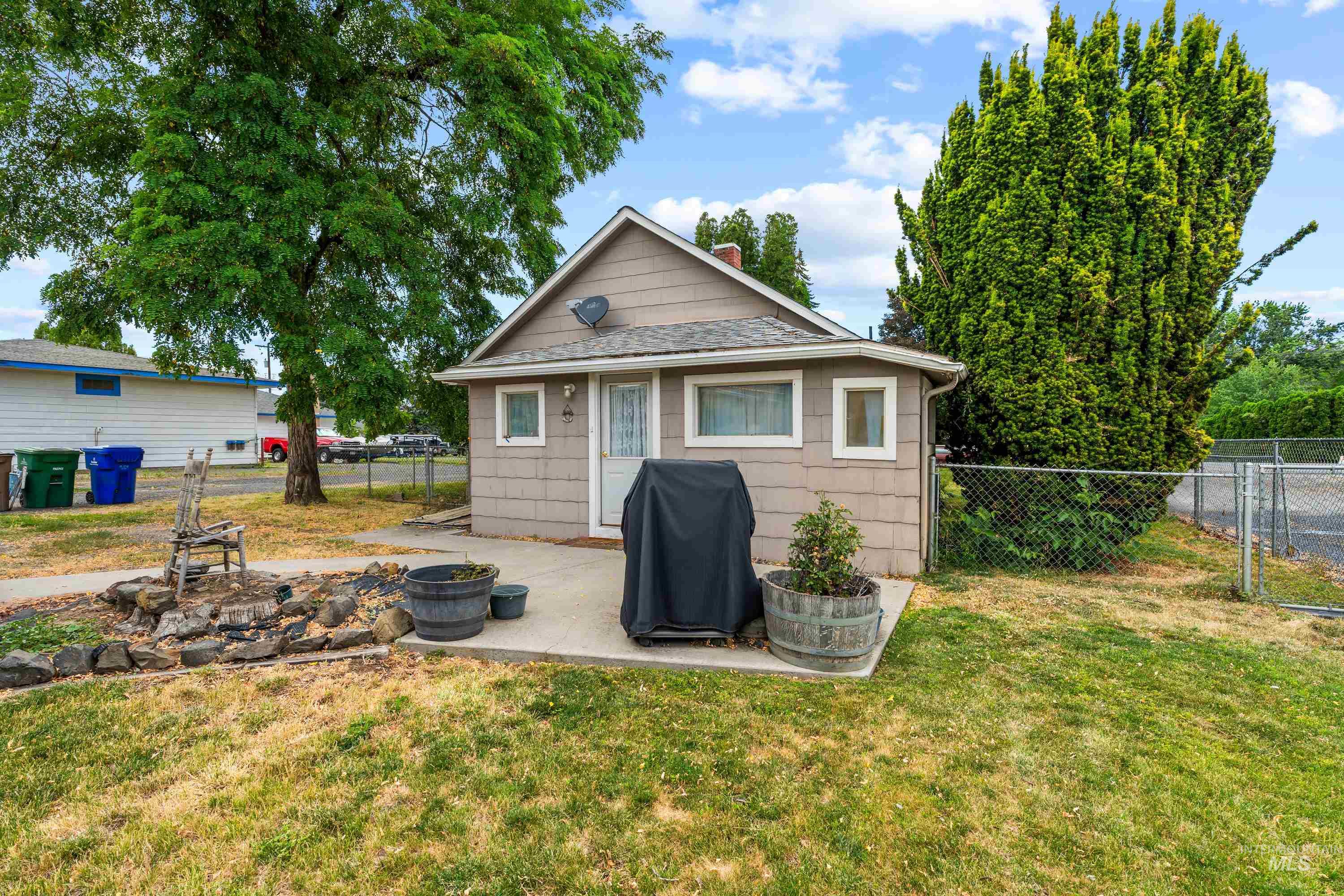 618 Preston Ave, Lewiston, Idaho 83501, 2 Bedrooms, 1 Bathroom, Residential For Sale, Price $295,000, 98991189
