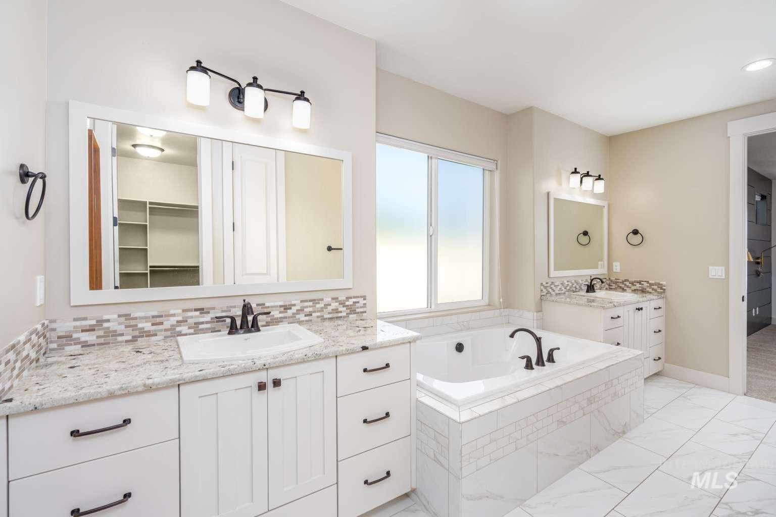 2598 E La Grange Dr, Meridian, Idaho 83642, 5 Bedrooms, 4 Bathrooms, Residential For Sale, Price $989,000, 98991191