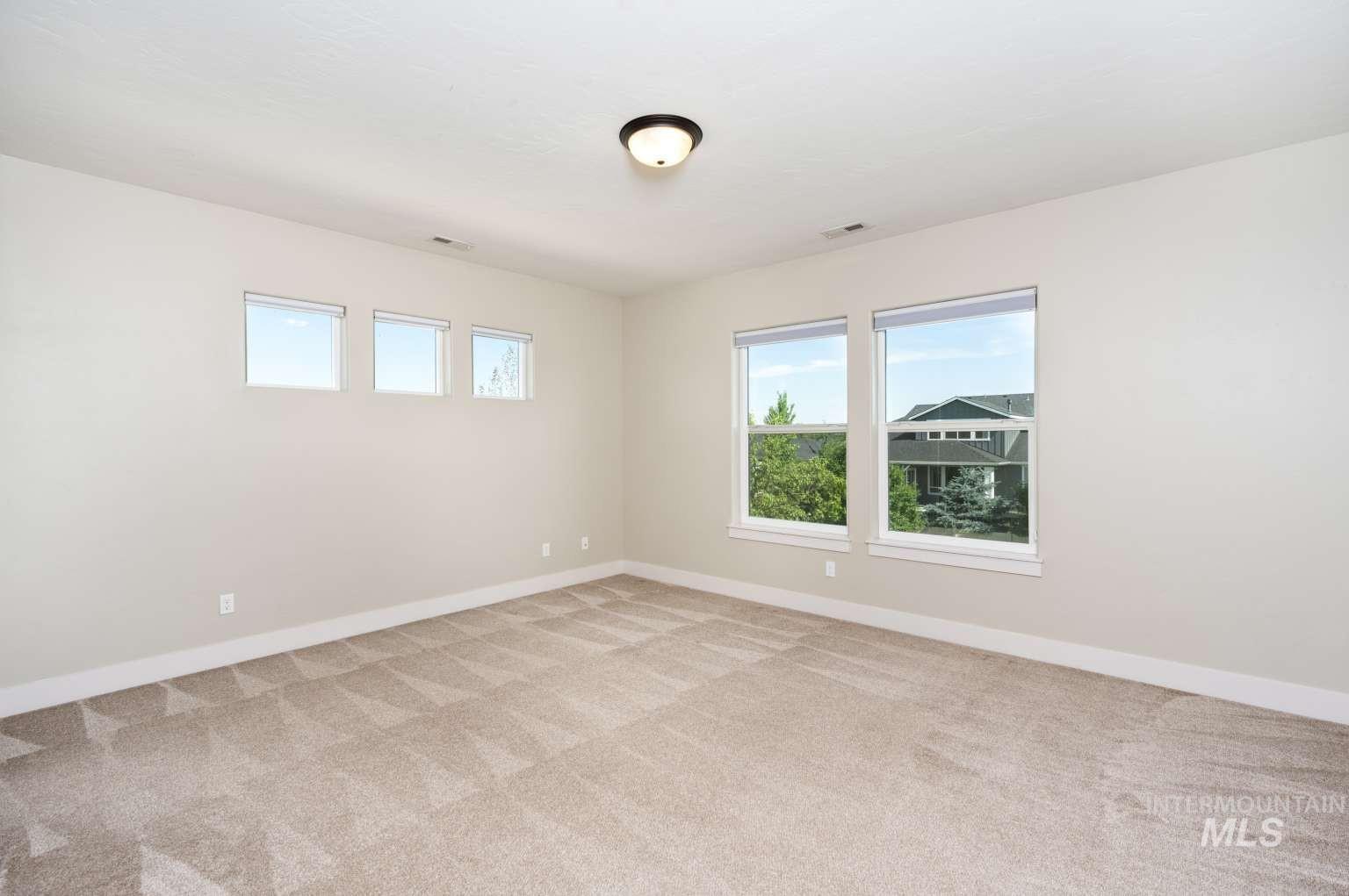 2598 E La Grange Dr, Meridian, Idaho 83642, 5 Bedrooms, 4 Bathrooms, Residential For Sale, Price $989,000, 98991191