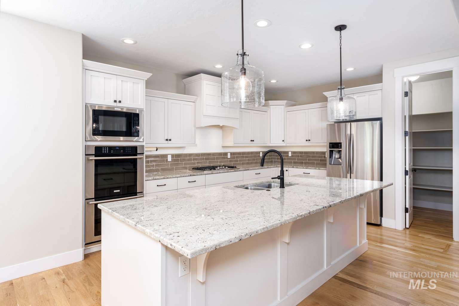 2598 E La Grange Dr, Meridian, Idaho 83642, 5 Bedrooms, 4 Bathrooms, Residential For Sale, Price $989,000, 98991191