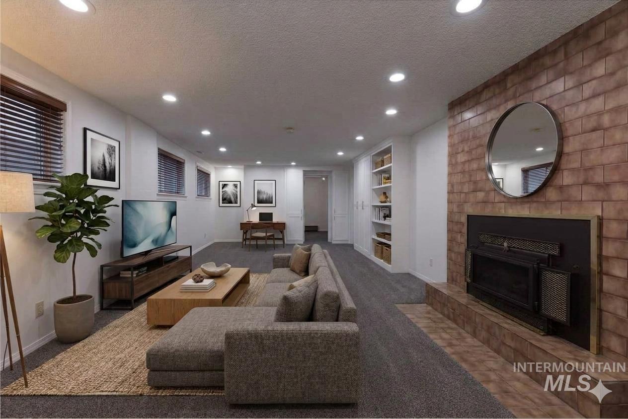 114 Arrow, Moscow, Idaho 83843, 6 Bedrooms, 2 Bathrooms, Residential For Sale, Price $610,000, 98991193