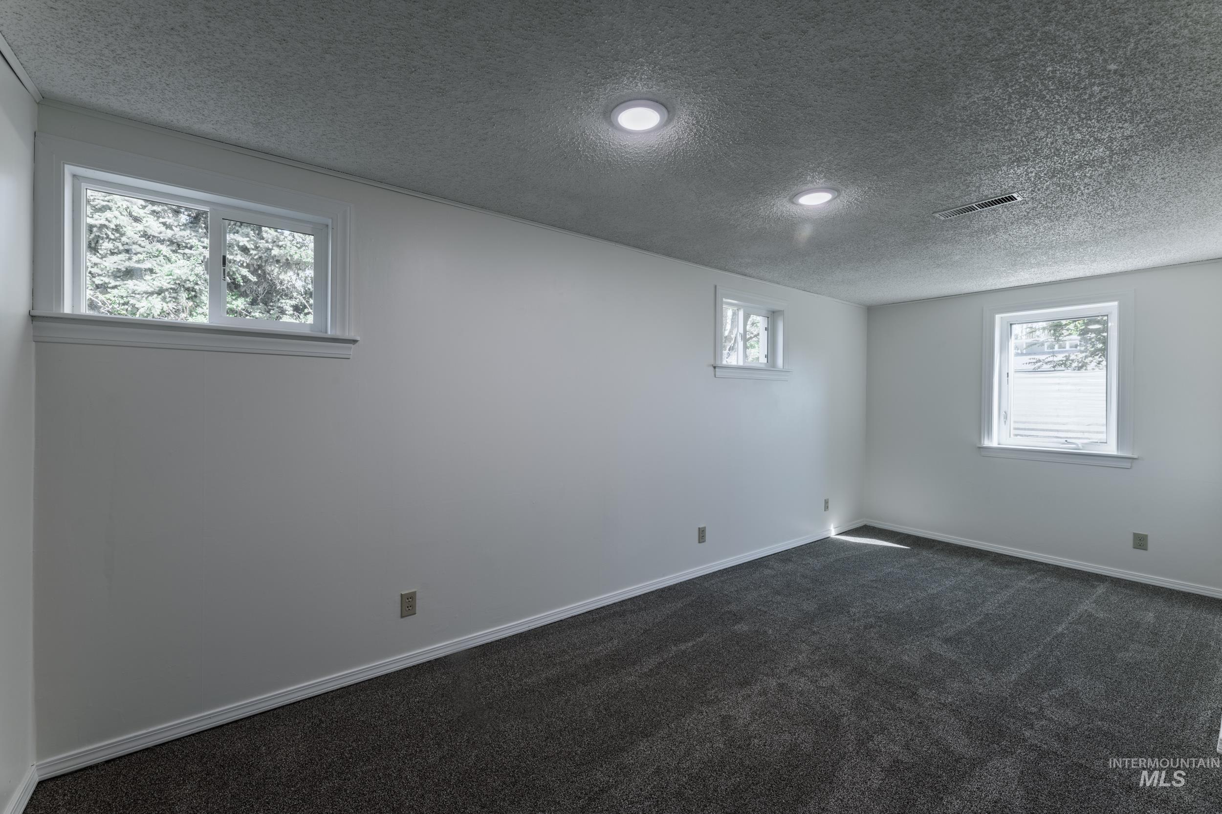 114 Arrow, Moscow, Idaho 83843, 6 Bedrooms, 2 Bathrooms, Residential For Sale, Price $610,000, 98991193