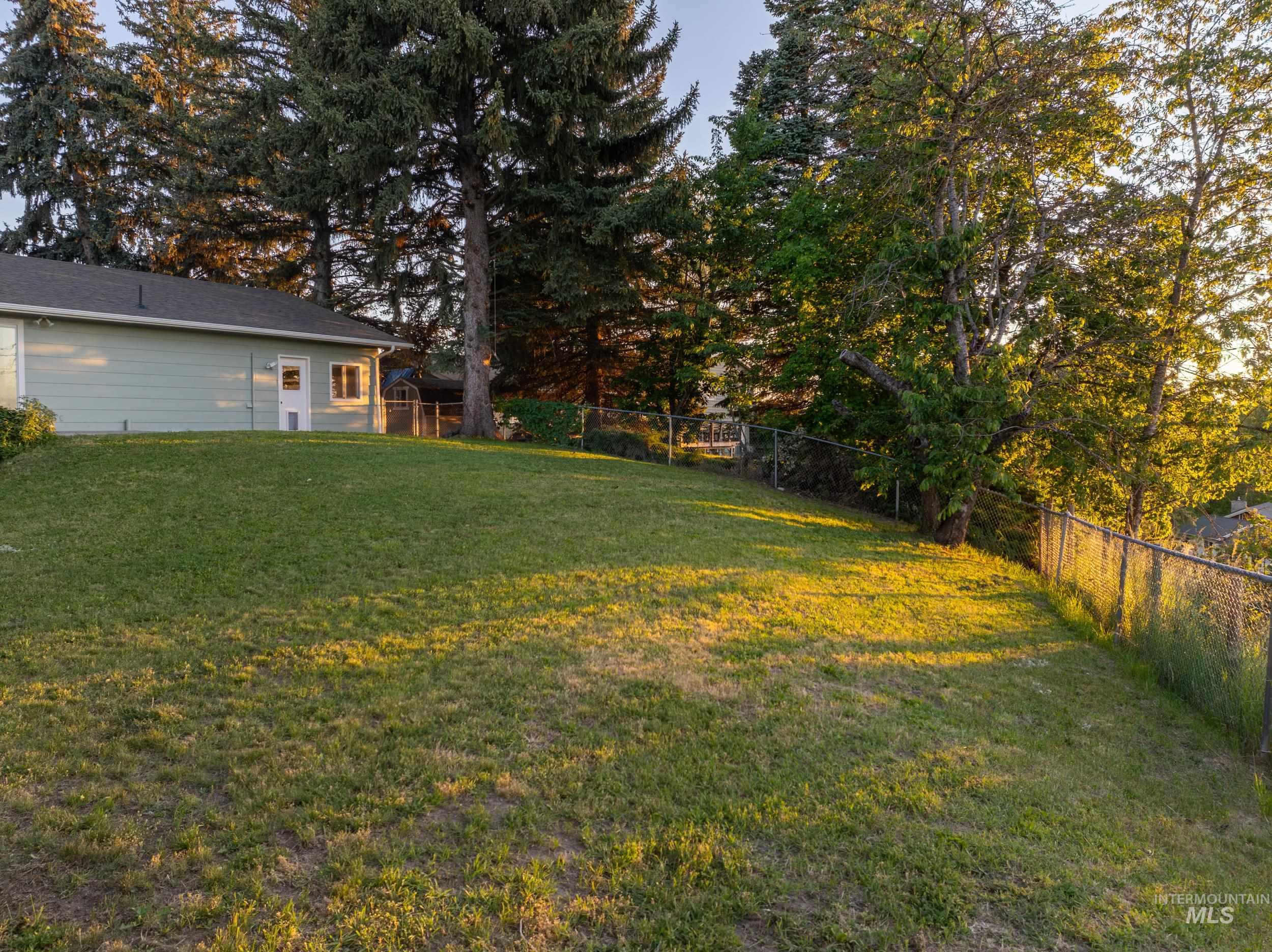 114 Arrow, Moscow, Idaho 83843, 6 Bedrooms, 2 Bathrooms, Residential For Sale, Price $610,000, 98991193