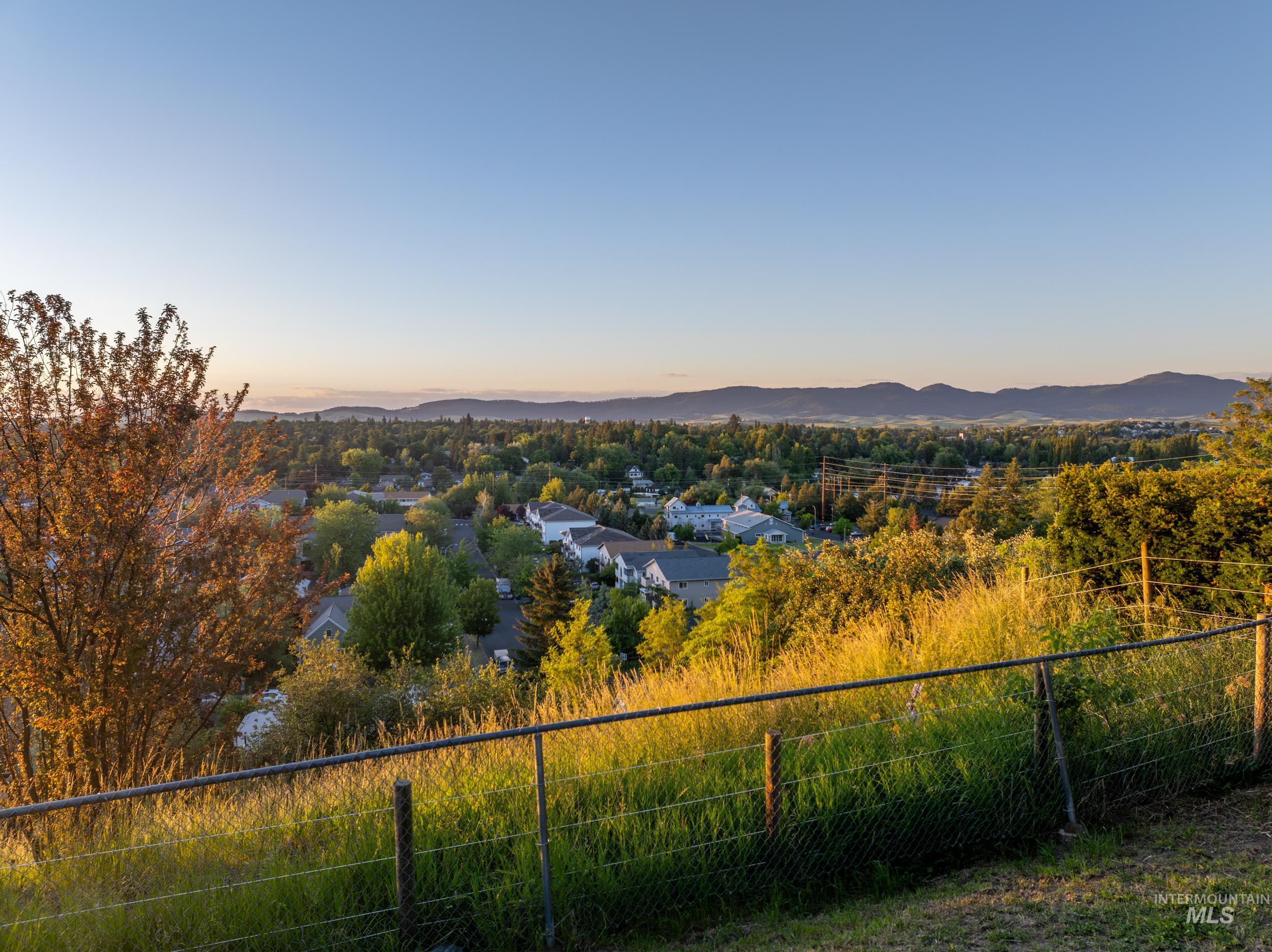 114 Arrow, Moscow, Idaho 83843, 6 Bedrooms, 2 Bathrooms, Residential For Sale, Price $610,000, 98991193