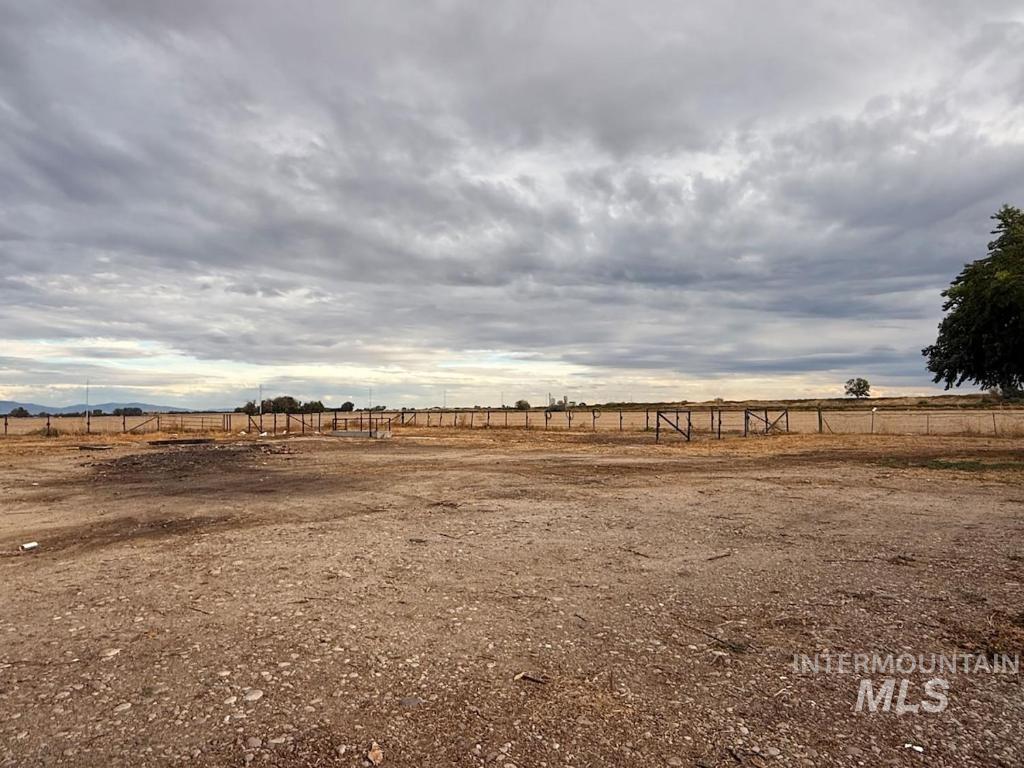 20898 Middleton Rd, Caldwell, Idaho 83605, 3 Bedrooms, 2 Bathrooms, Residential For Sale, Price $799,000,MLS 98991194