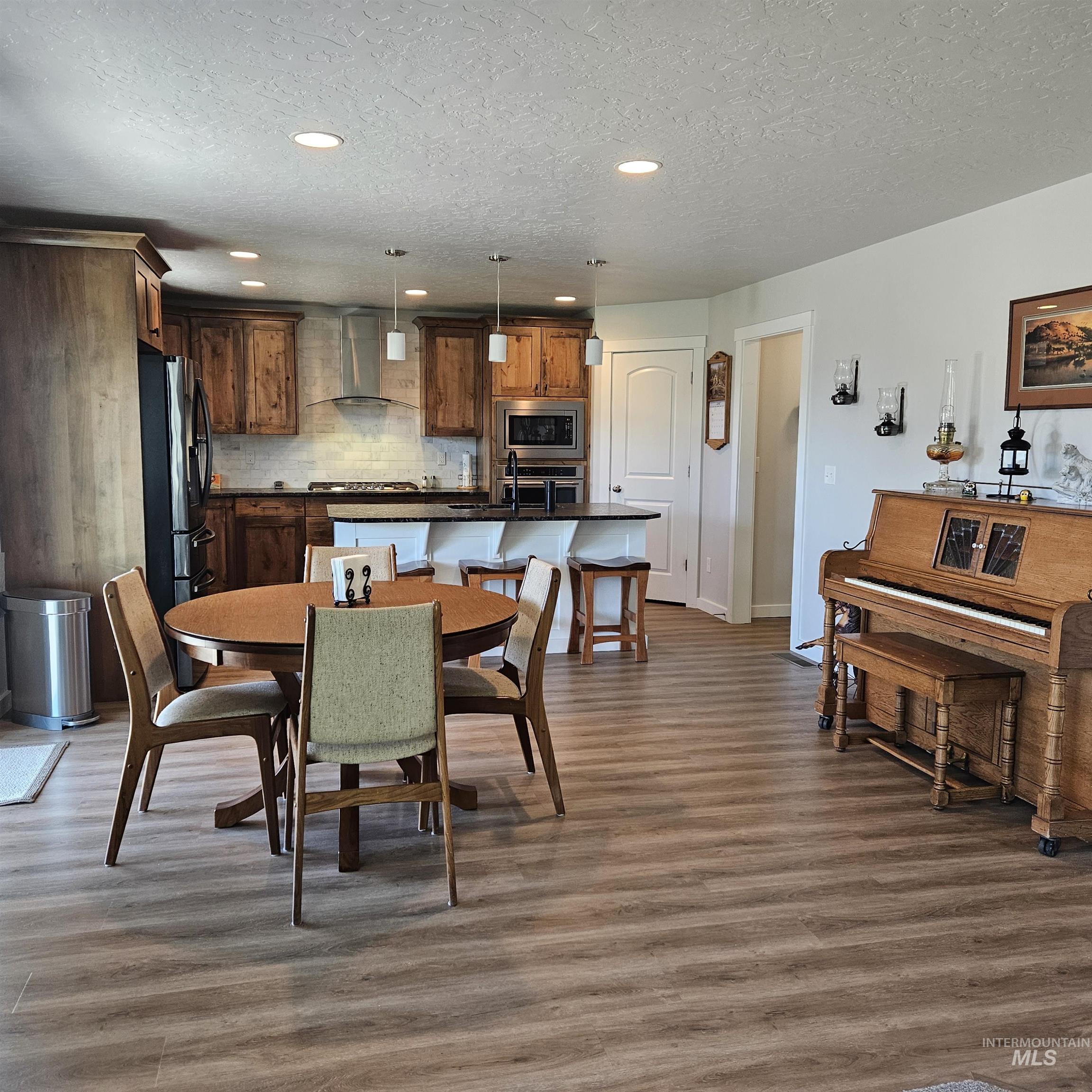 1741 Panama Ave, Emmett, Idaho 83617, 5 Bedrooms, 2.5 Bathrooms, Residential For Sale, Price $564,900, 98991195