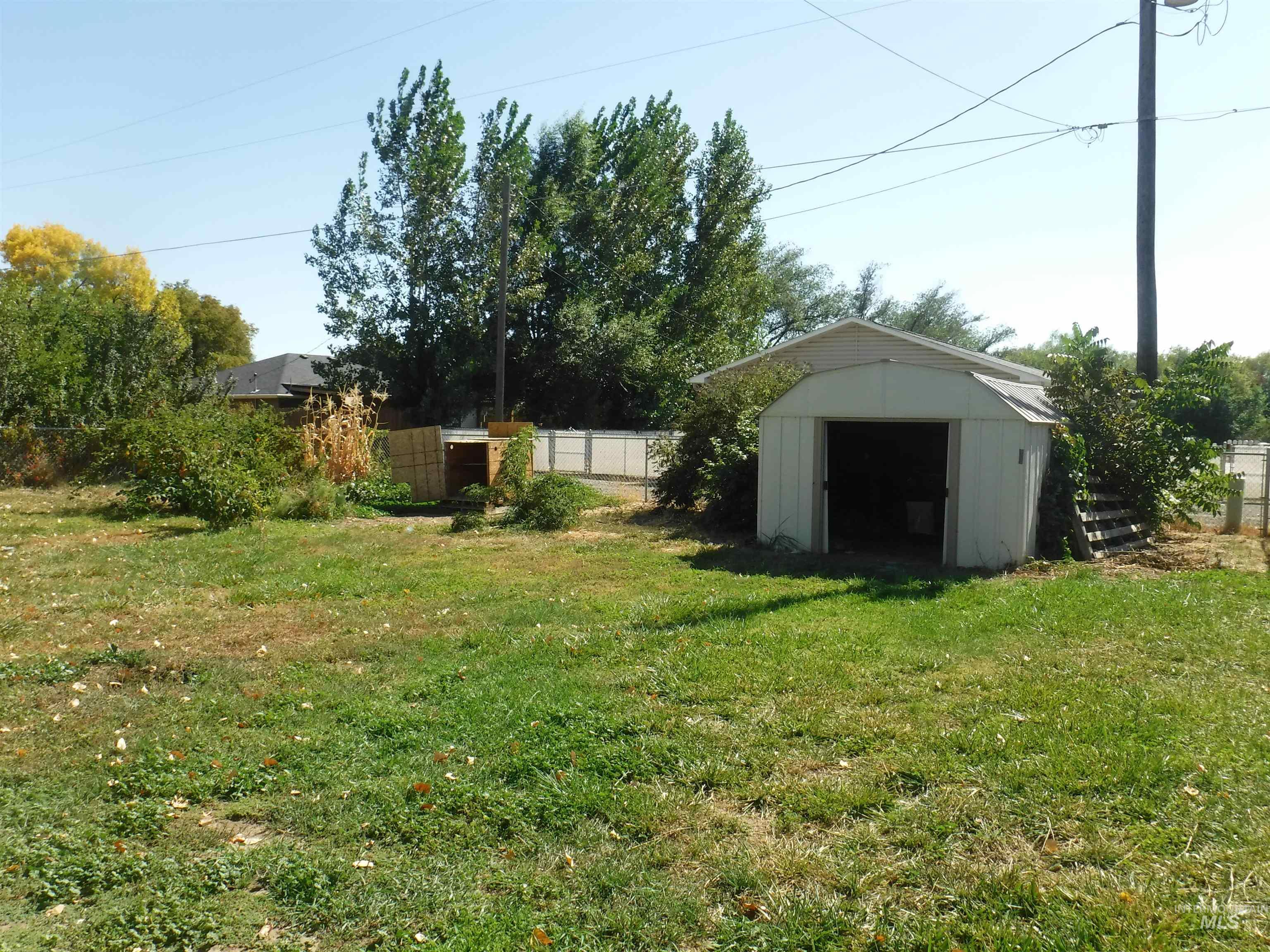 435 3rd Ave W, Wendell, Idaho 83355, 3 Bedrooms, 2 Bathrooms, Residential For Sale, Price $245,000,MLS 98991198