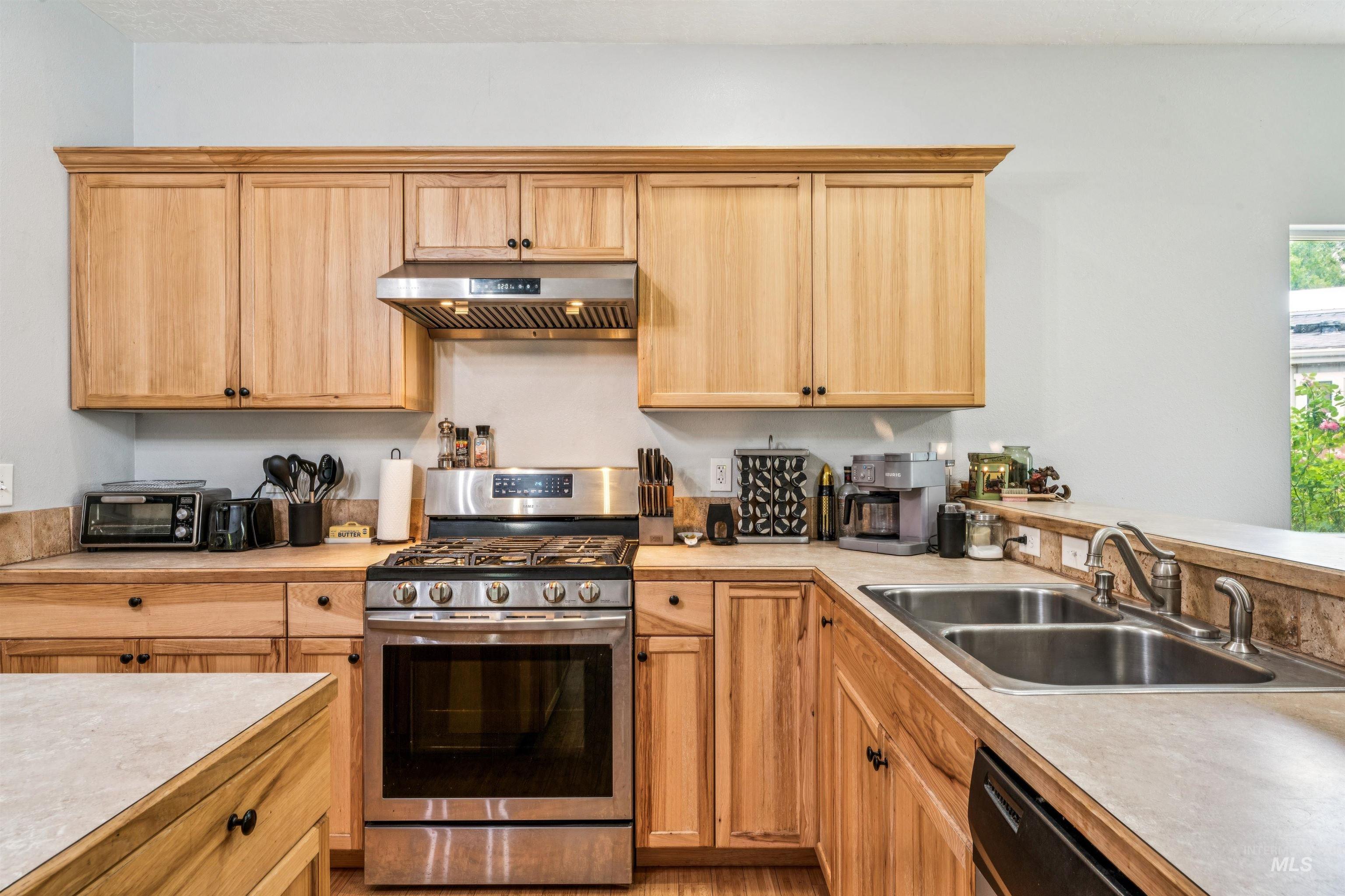 1801 Iowa, Nampa, Idaho 83686, 3 Bedrooms, 2 Bathrooms, Residential For Sale, Price $430,000,MLS 98991205