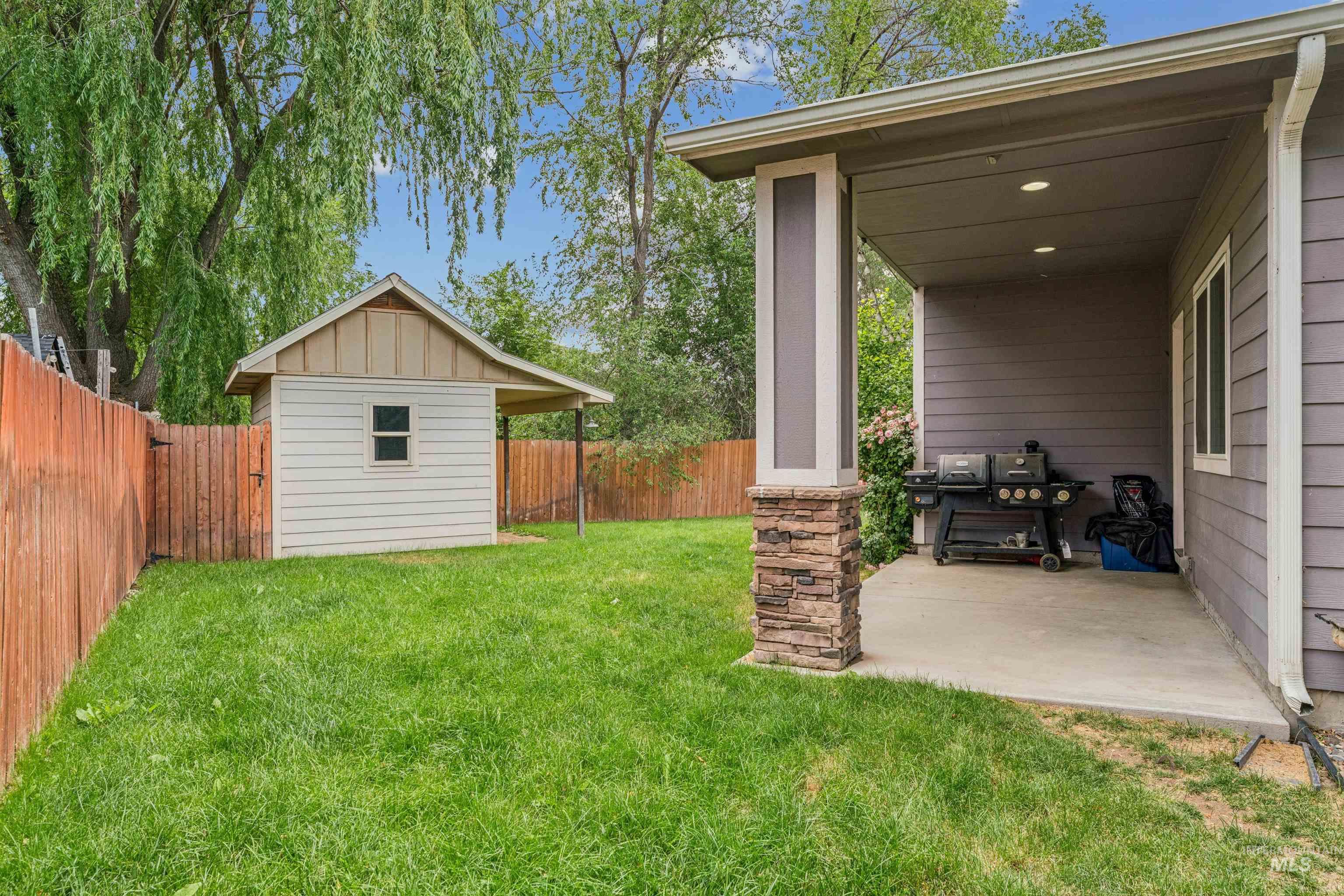 1801 Iowa, Nampa, Idaho 83686, 3 Bedrooms, 2 Bathrooms, Residential For Sale, Price $430,000,MLS 98991205