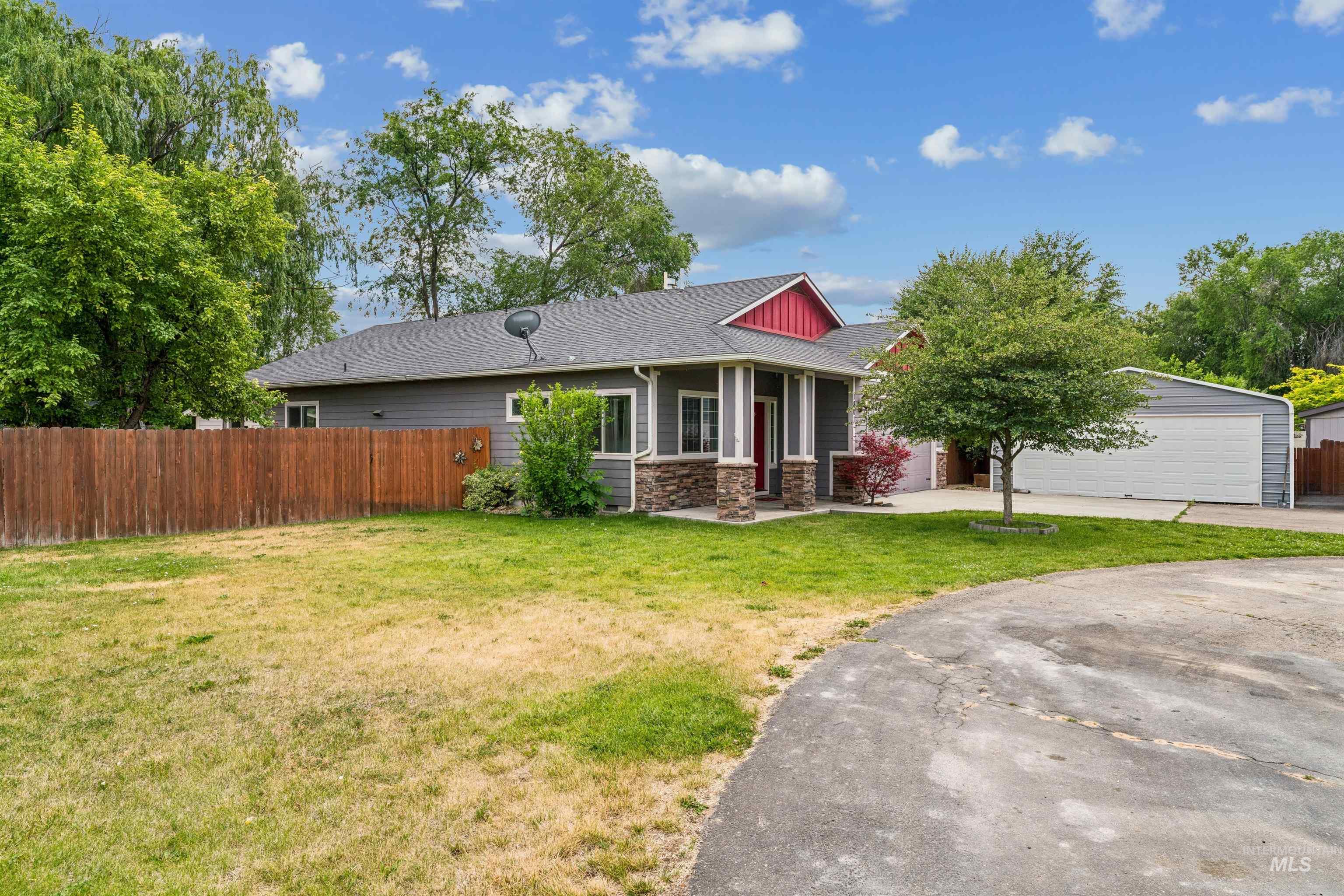 1801 Iowa, Nampa, Idaho 83686, 3 Bedrooms, 2 Bathrooms, Residential For Sale, Price $430,000,MLS 98991205