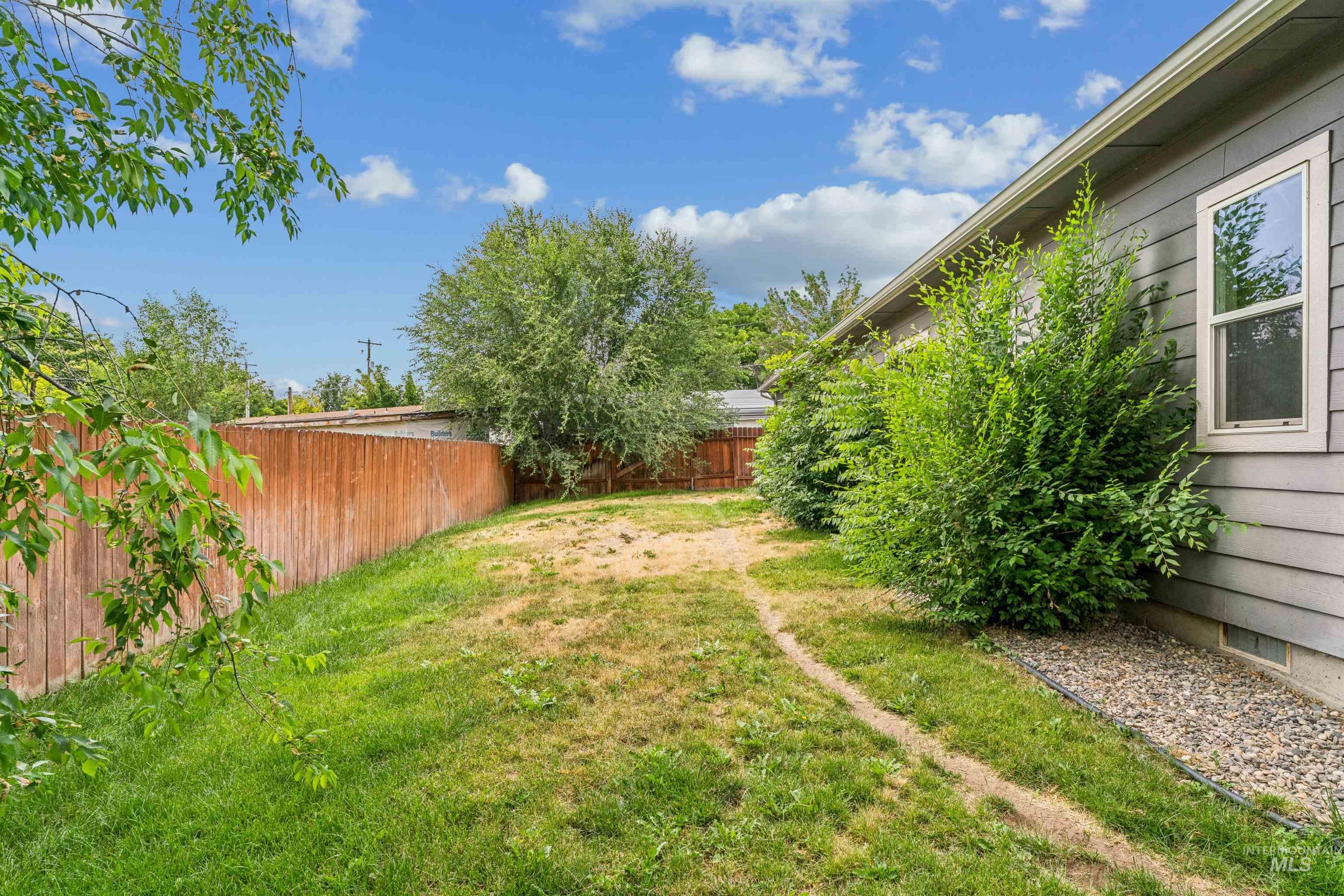 1801 Iowa, Nampa, Idaho 83686, 3 Bedrooms, 2 Bathrooms, Residential For Sale, Price $430,000,MLS 98991205