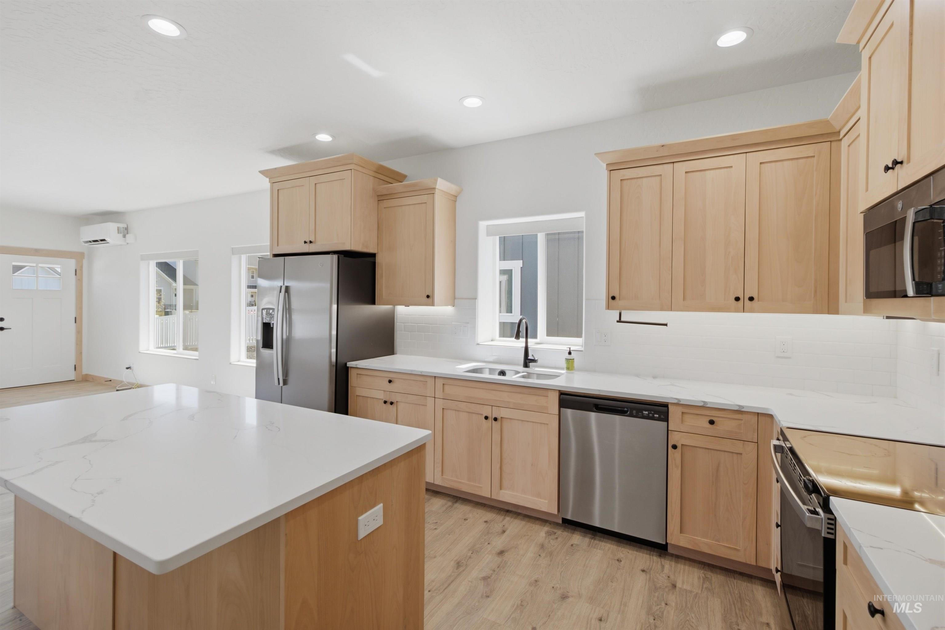 1197 Edington Ave, Moscow, Idaho 83843, 3 Bedrooms, 2.5 Bathrooms, Residential For Sale, Price $470,000,MLS 98991206