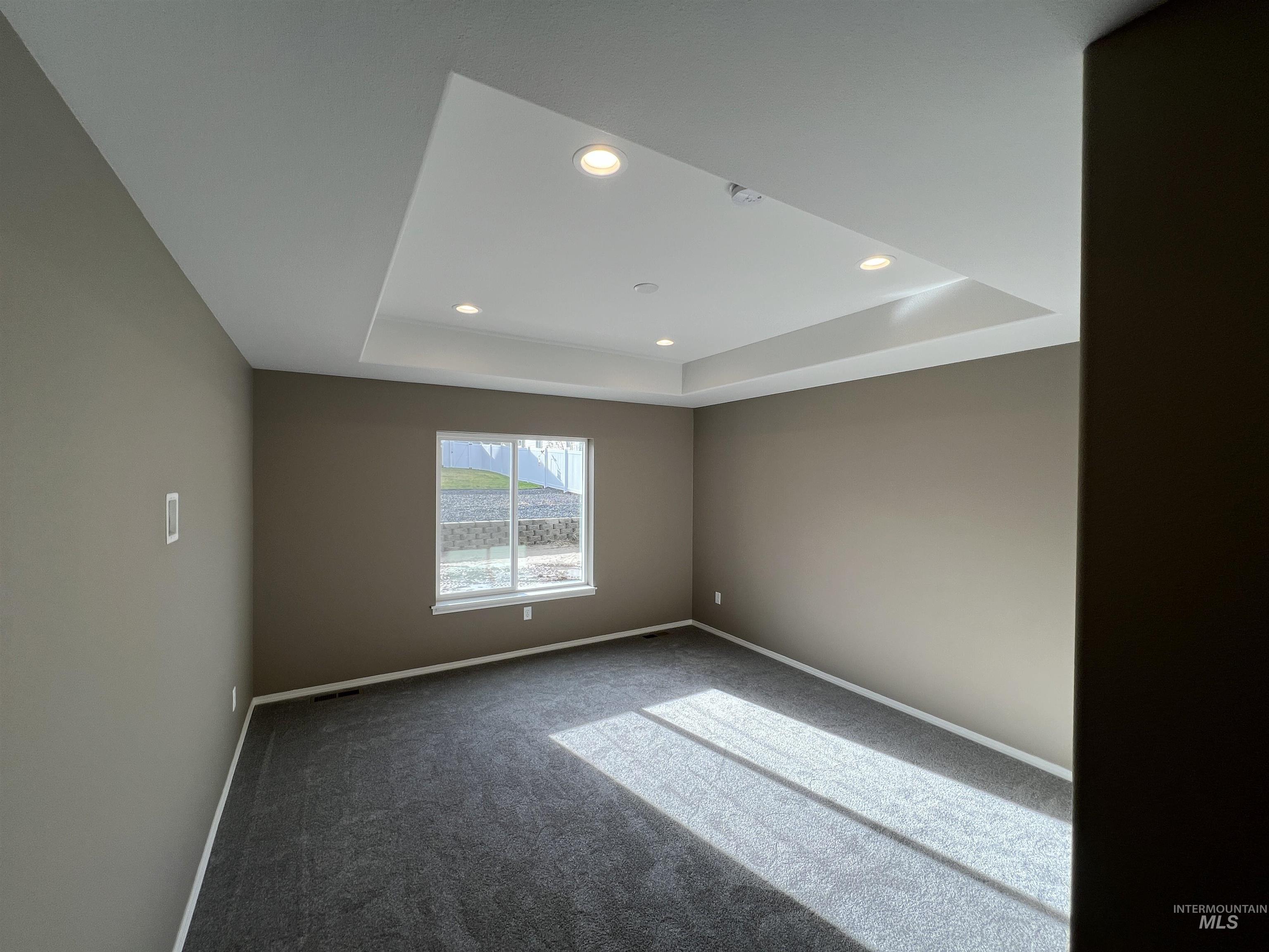 1746 Yellowstone Court, Lewiston, Idaho 83501, 3 Bedrooms, 2 Bathrooms, Residential For Sale, Price $599,900,MLS 98991211