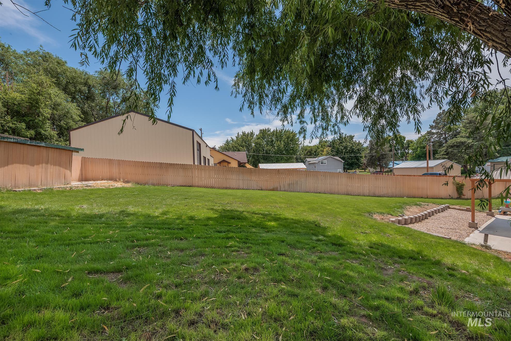 2102 1st Ave N, Payette, Idaho 83661, 4 Bedrooms, 3.5 Bathrooms, Residential For Sale, Price $425,000,MLS 98991213