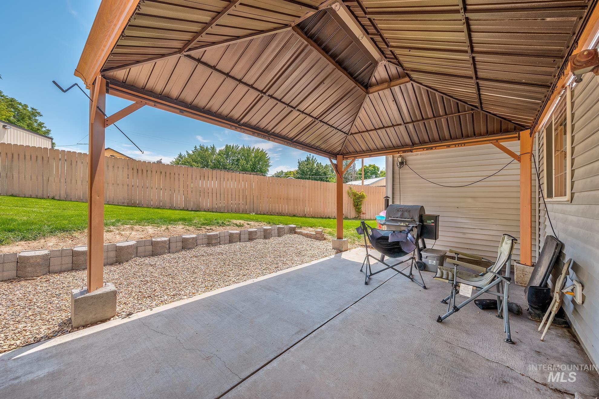 2102 1st Ave N, Payette, Idaho 83661, 4 Bedrooms, 3.5 Bathrooms, Residential For Sale, Price $425,000,MLS 98991213
