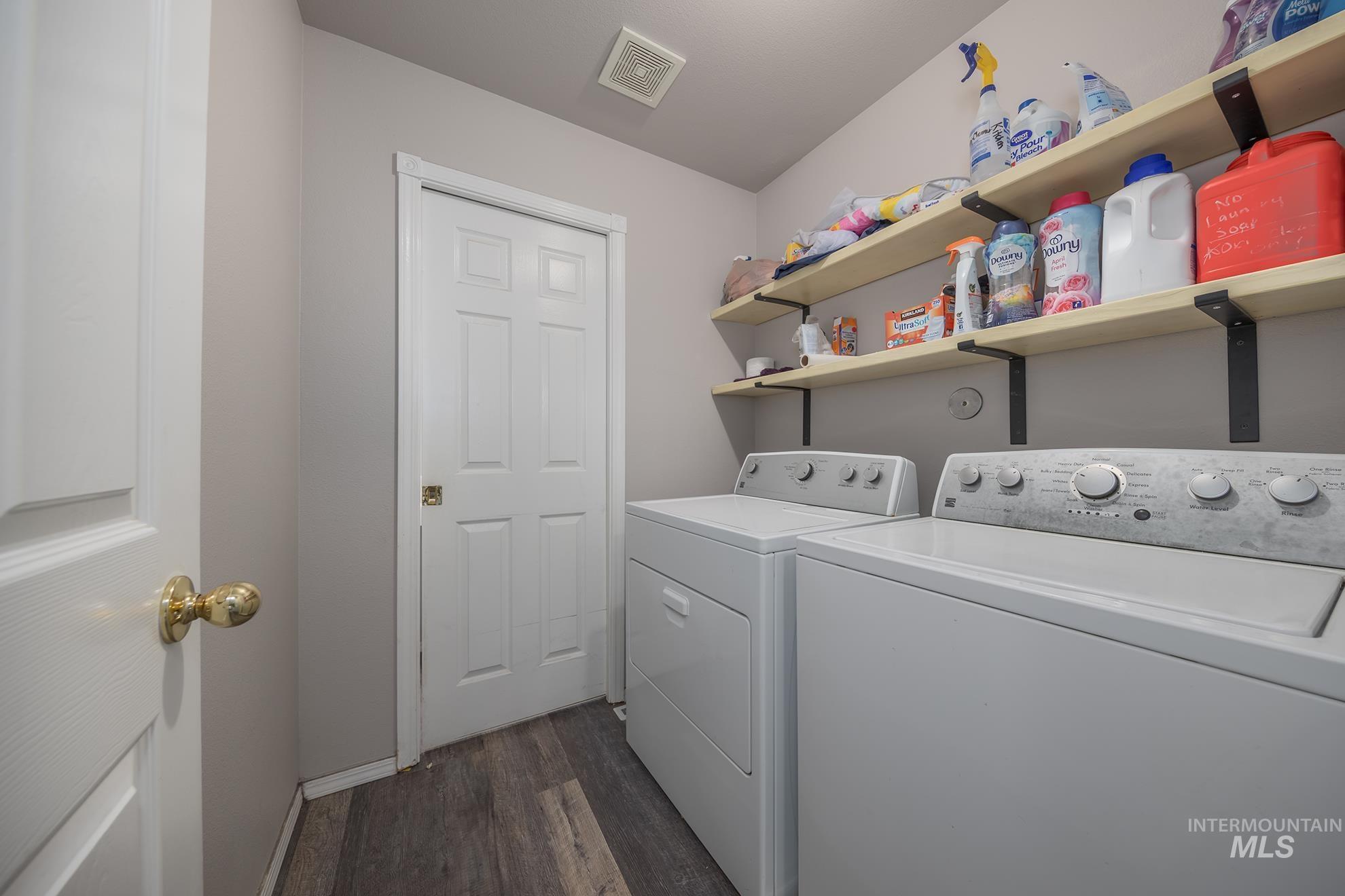 2102 1st Ave N, Payette, Idaho 83661, 4 Bedrooms, 3.5 Bathrooms, Residential For Sale, Price $425,000,MLS 98991213