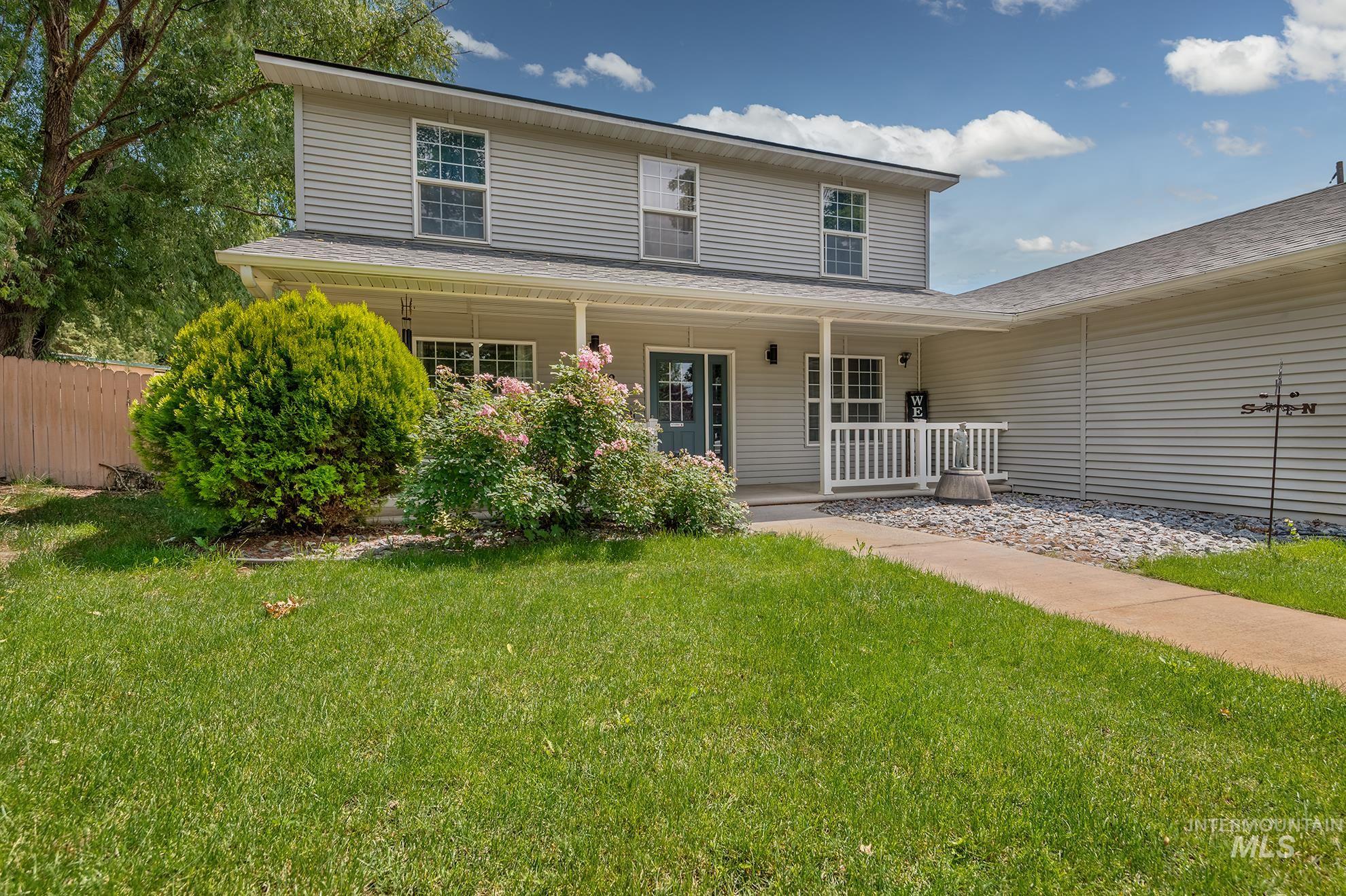 2102 1st Ave N, Payette, Idaho 83661, 4 Bedrooms, 3.5 Bathrooms, Residential For Sale, Price $425,000,MLS 98991213