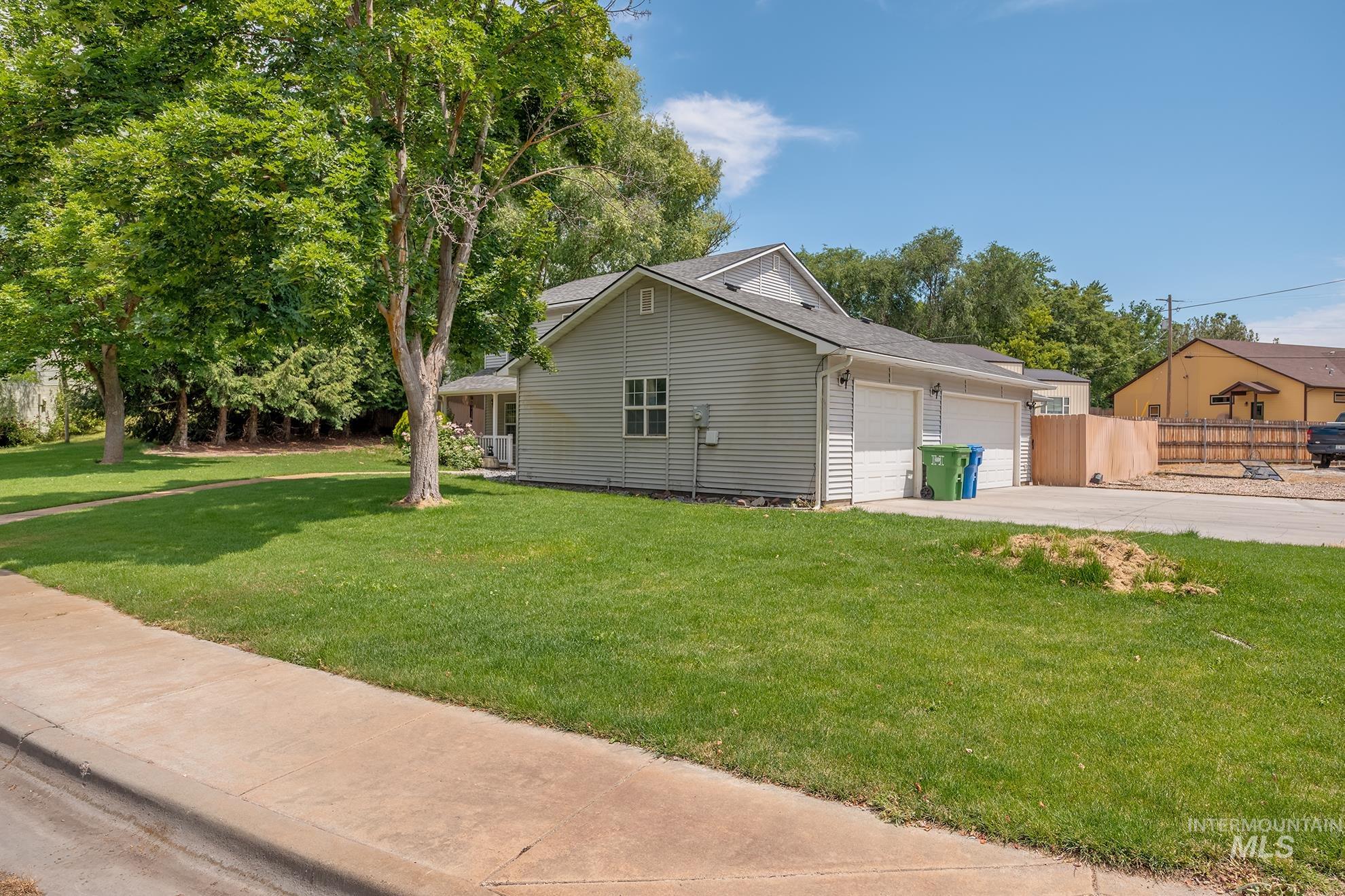 2102 1st Ave N, Payette, Idaho 83661, 4 Bedrooms, 3.5 Bathrooms, Residential For Sale, Price $425,000,MLS 98991213