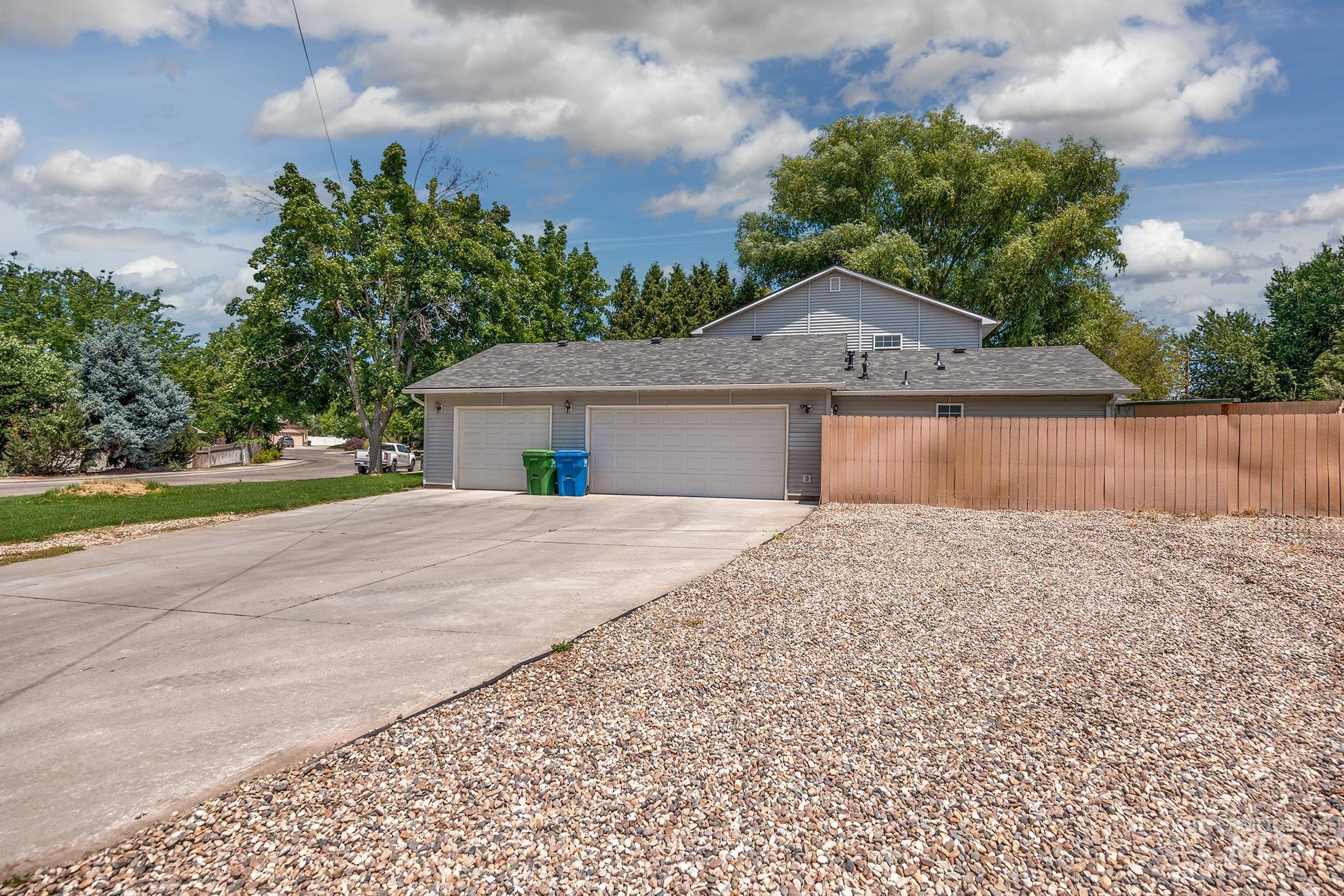 2102 1st Ave N, Payette, Idaho 83661, 4 Bedrooms, 3.5 Bathrooms, Residential For Sale, Price $425,000,MLS 98991213